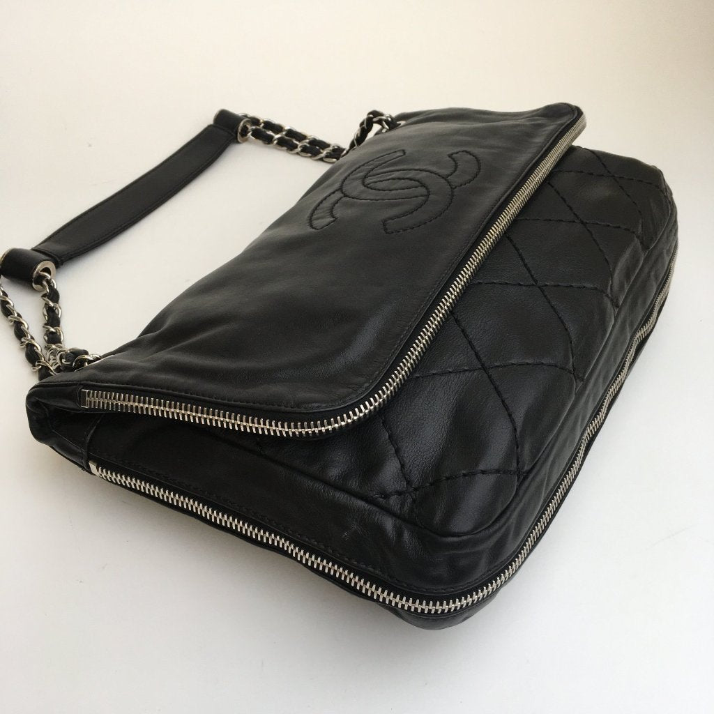 Black Ligne Flap Bag