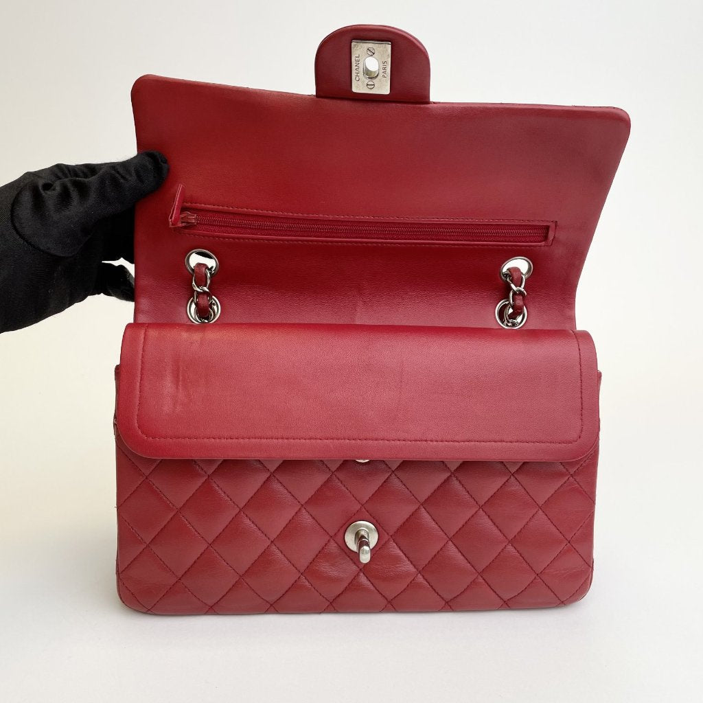 Classic Red Quilted ML Flap