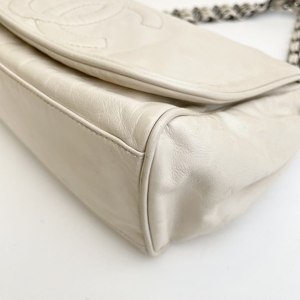 Ivory CC Seasonal Flap Bag