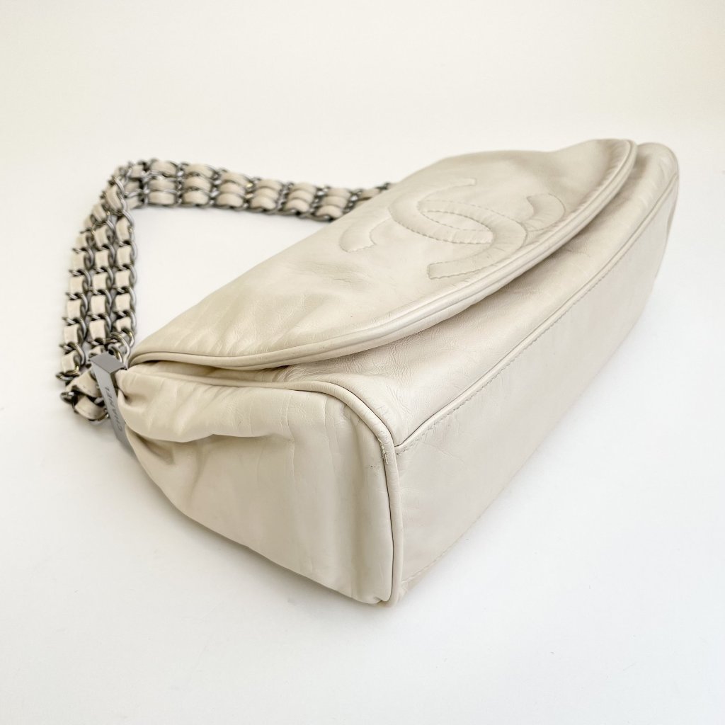 Ivory CC Seasonal Flap Bag