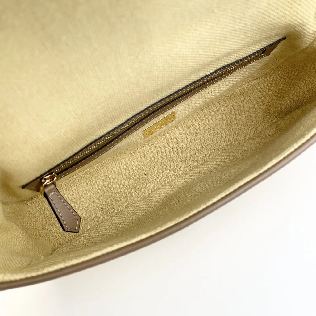 Raffia Vitello Baguette