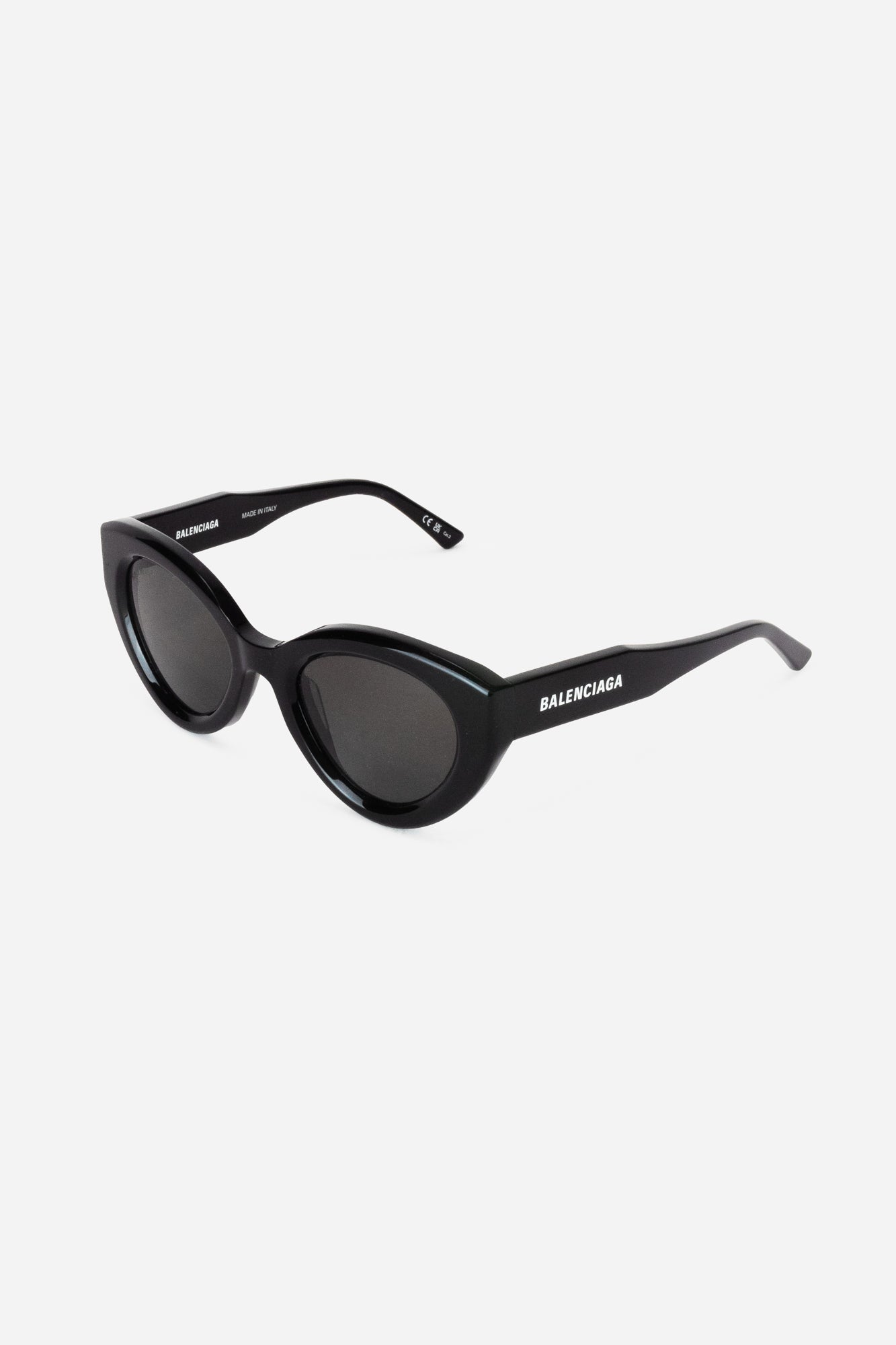 Black Oval Cat Eye Chunky Frame Sunglasses