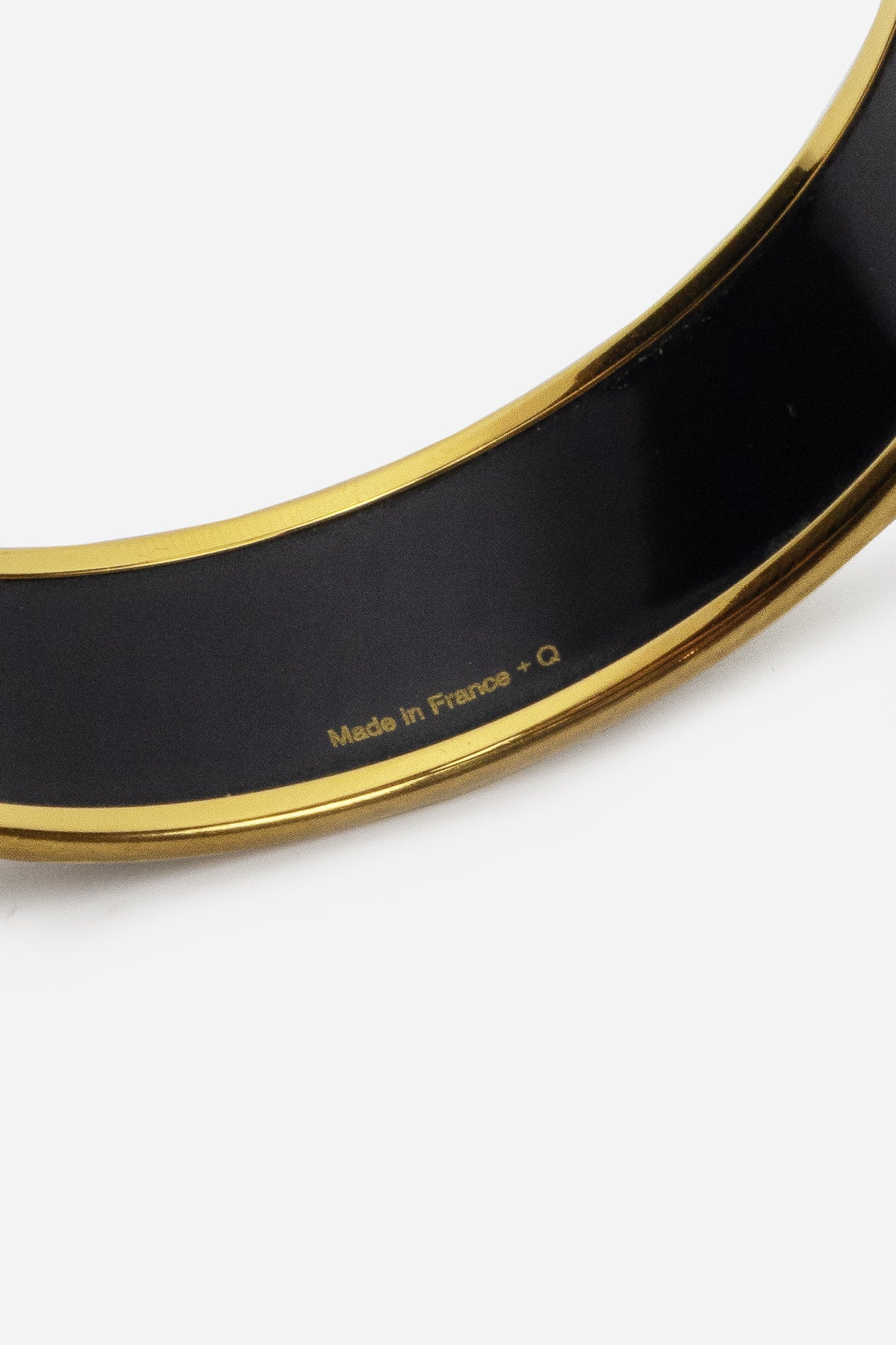 Wide Enamel Buckle Print Bangle