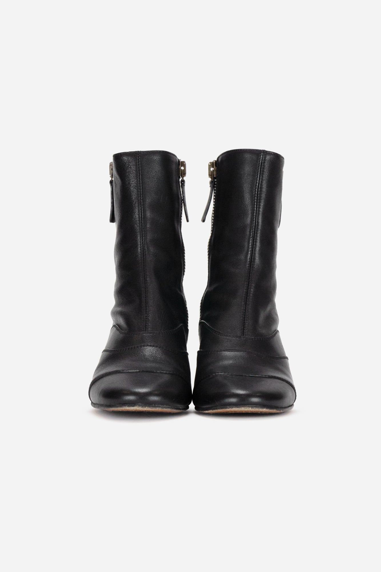 Black Leather Boots with Zipper Detail