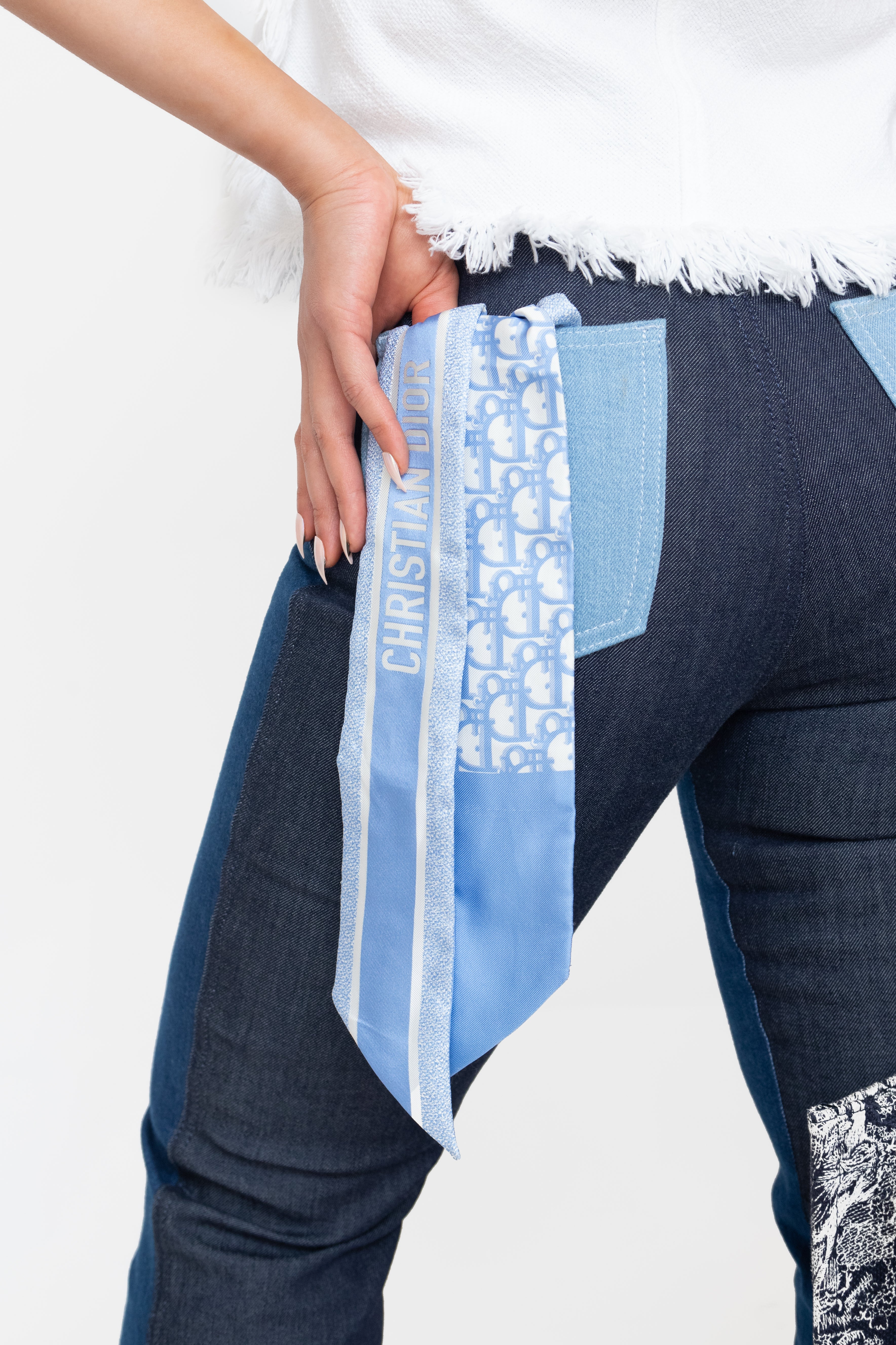 Light Blue Oblique Twilly