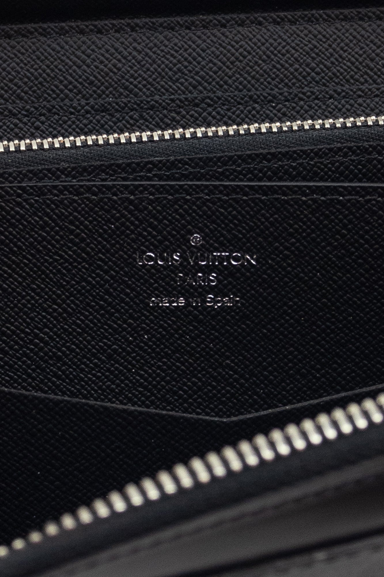 Damier Graphite Zippy XL Large Zipped Wallet
