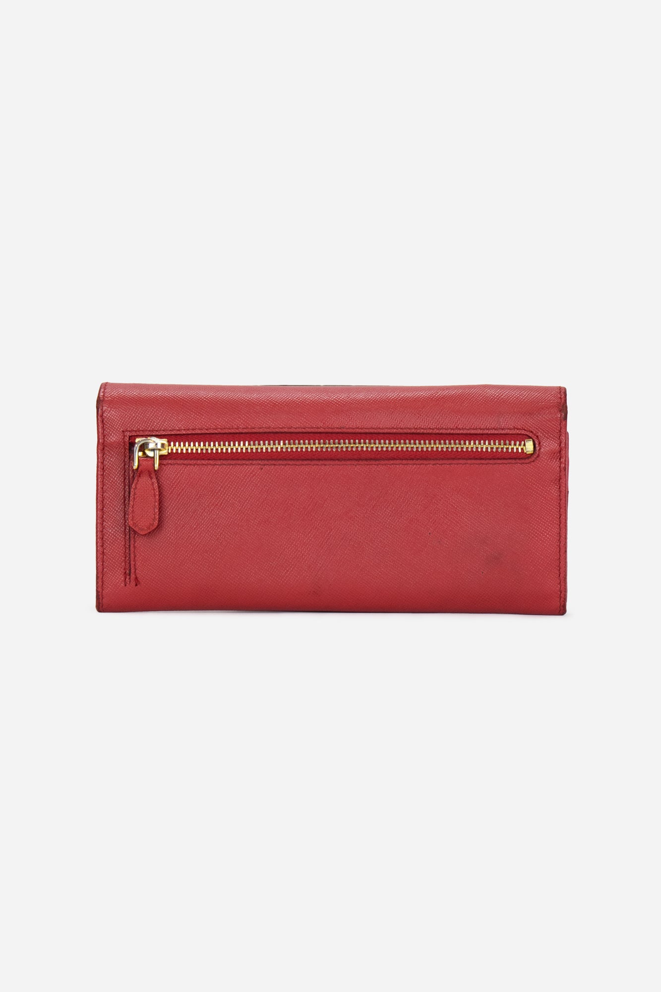 Red Pebbled Leather bi-fold Wallet