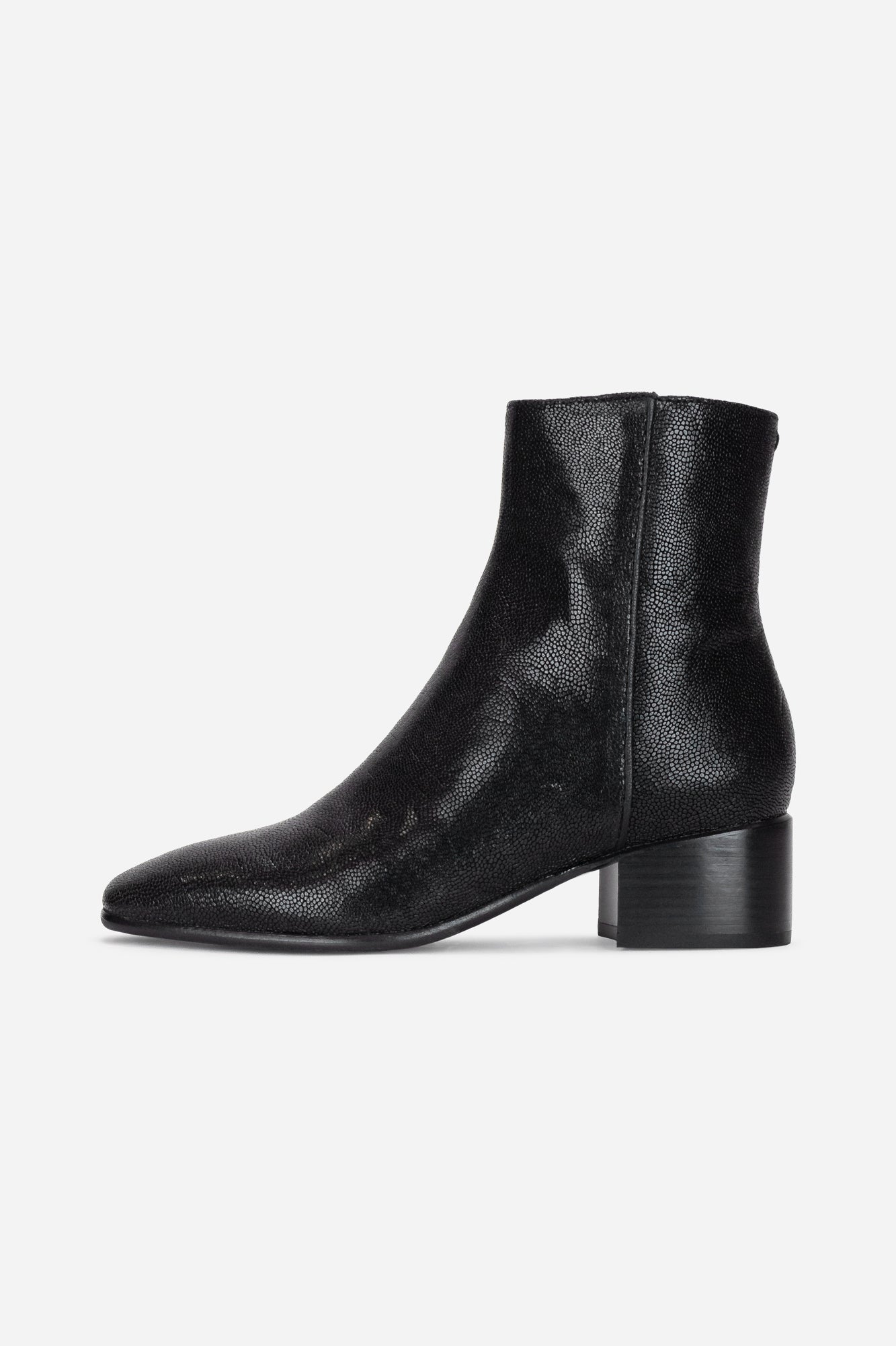 Black Aslen Mid Boots