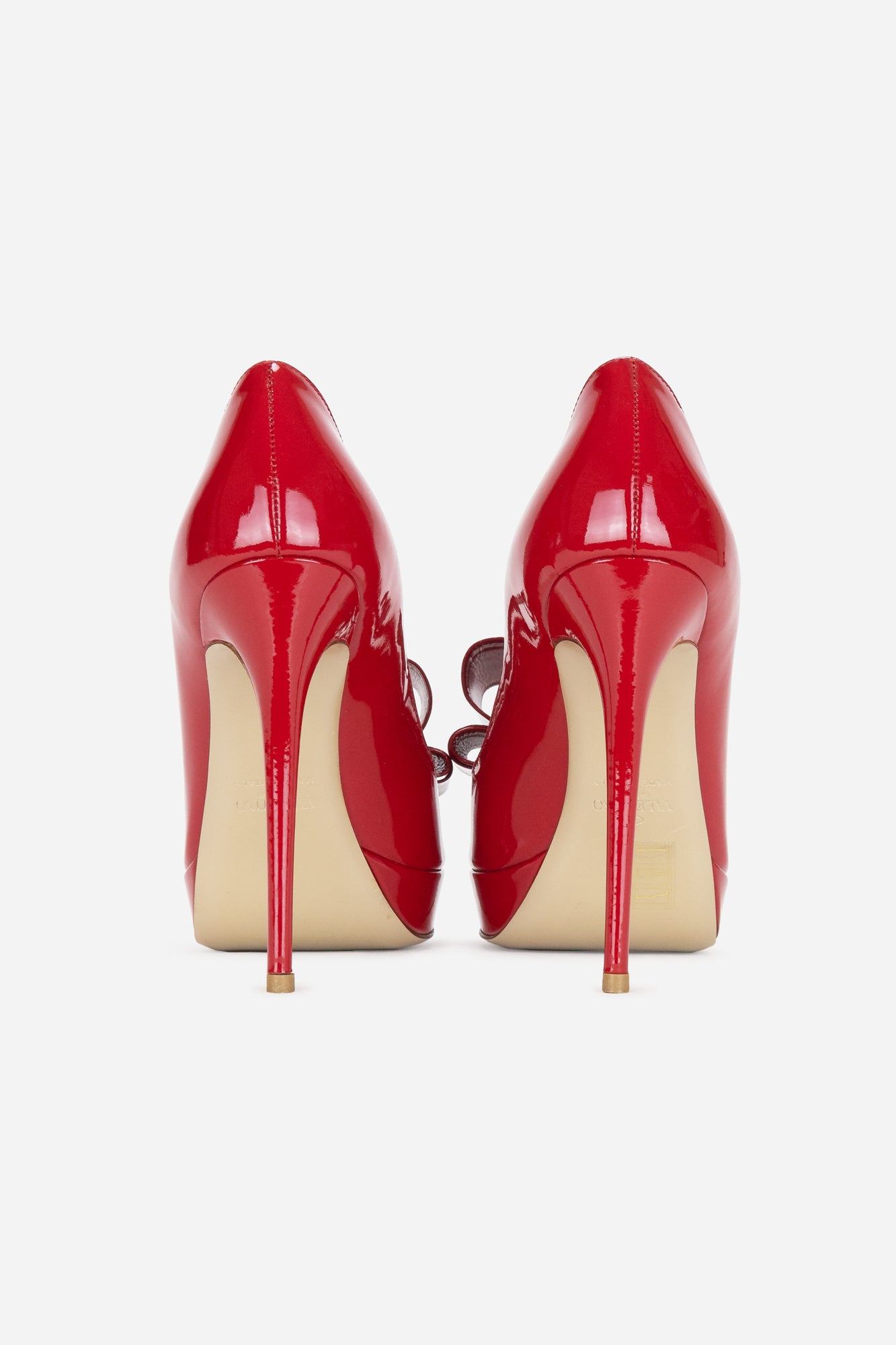 Red Patent Pumps With Bow