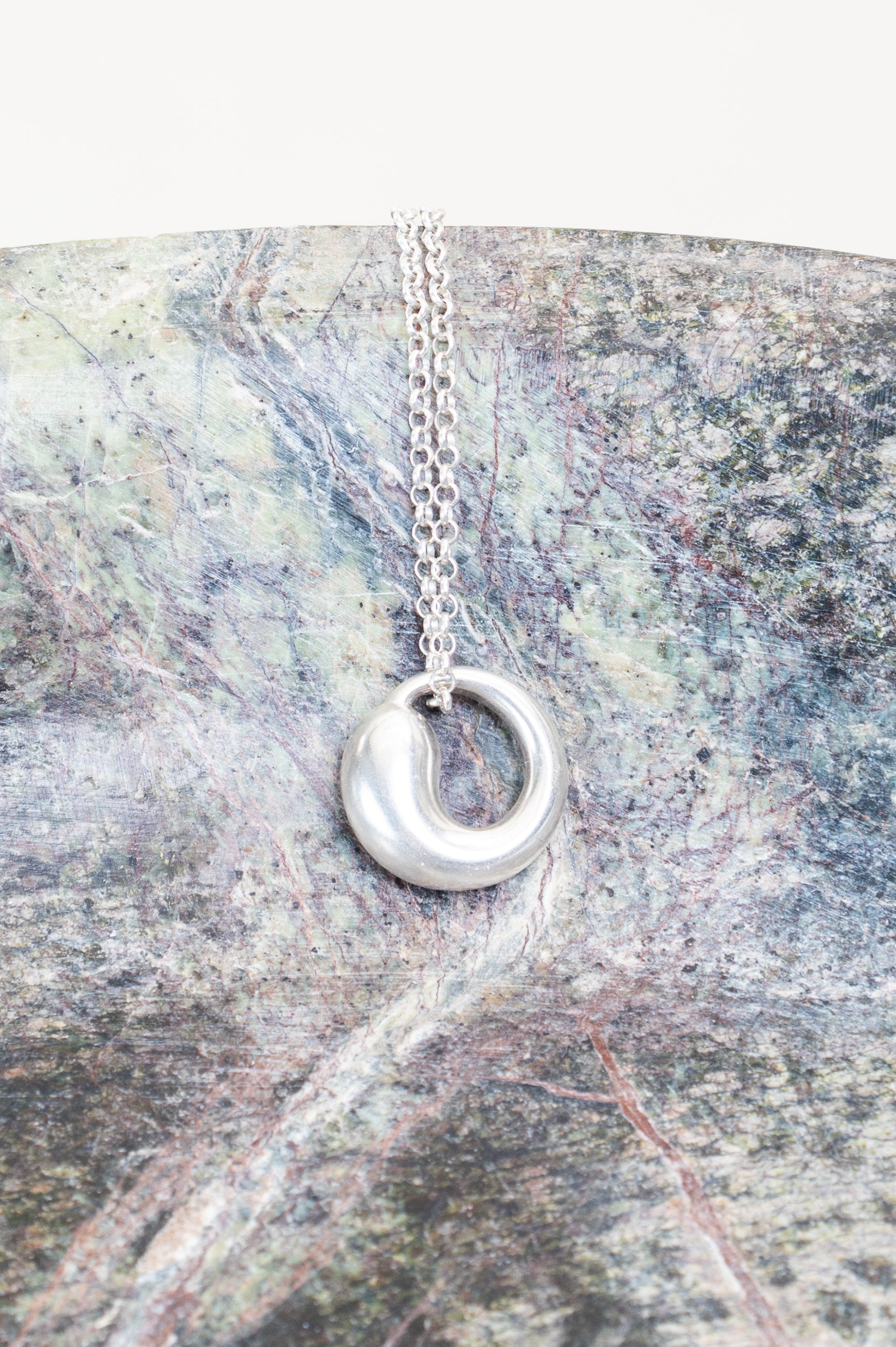 Tiffany Eternal Circle Necklace – Sterling Silver, Very Good
