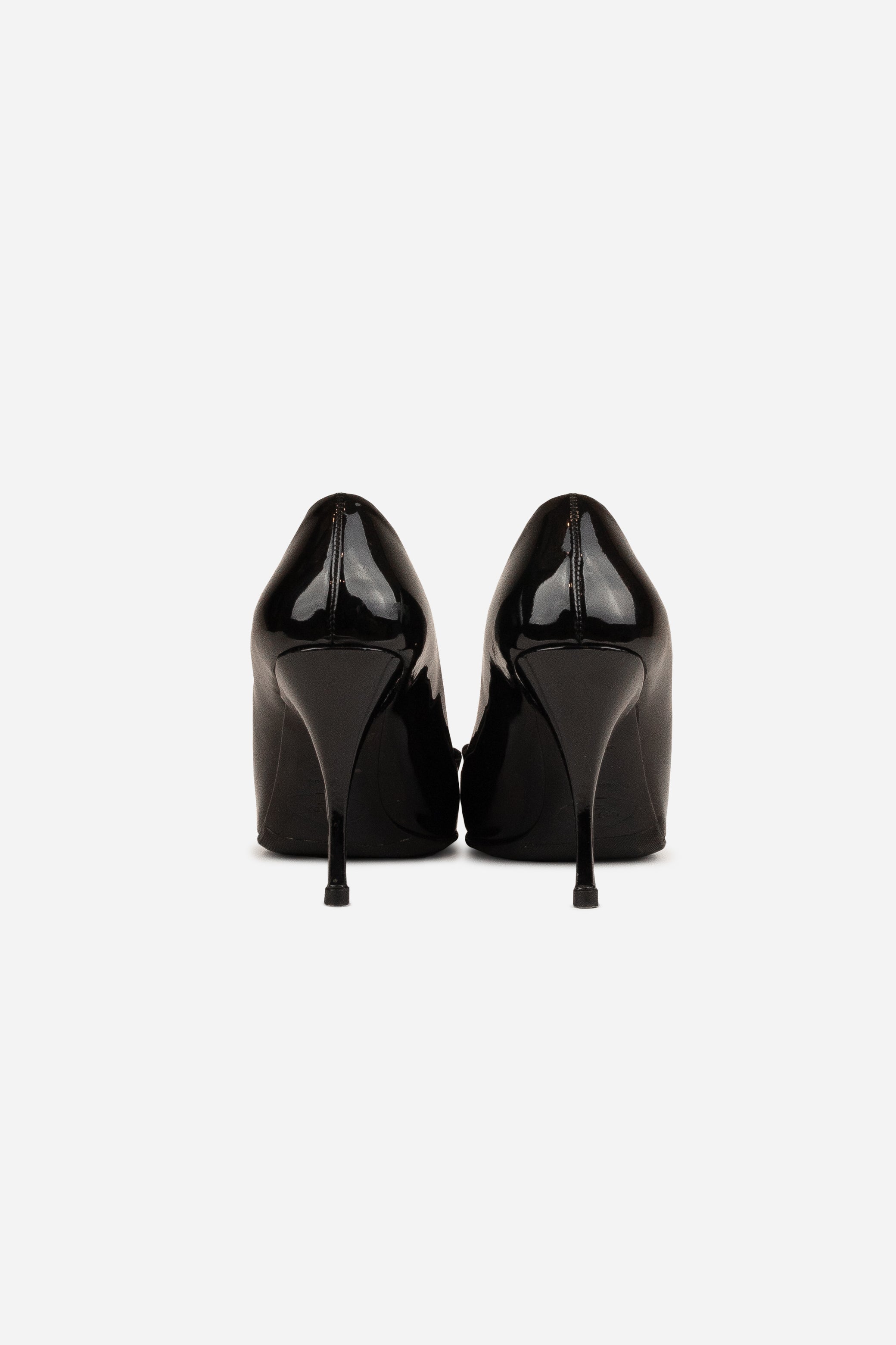 Black Patent Leather Bow Detailed Pumps - So Over It Luxury Consignment
