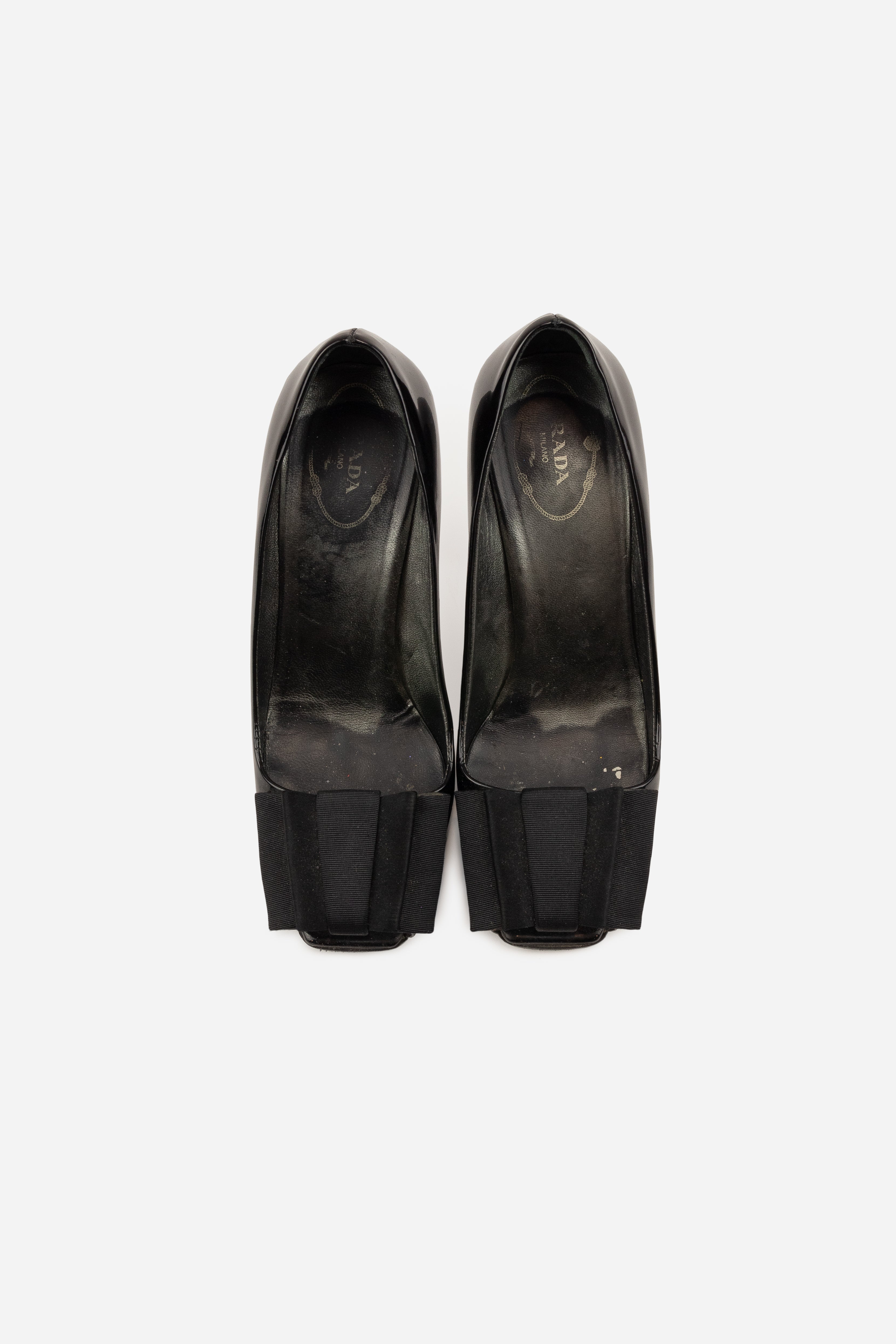 Black Patent Leather Bow Detailed Pumps