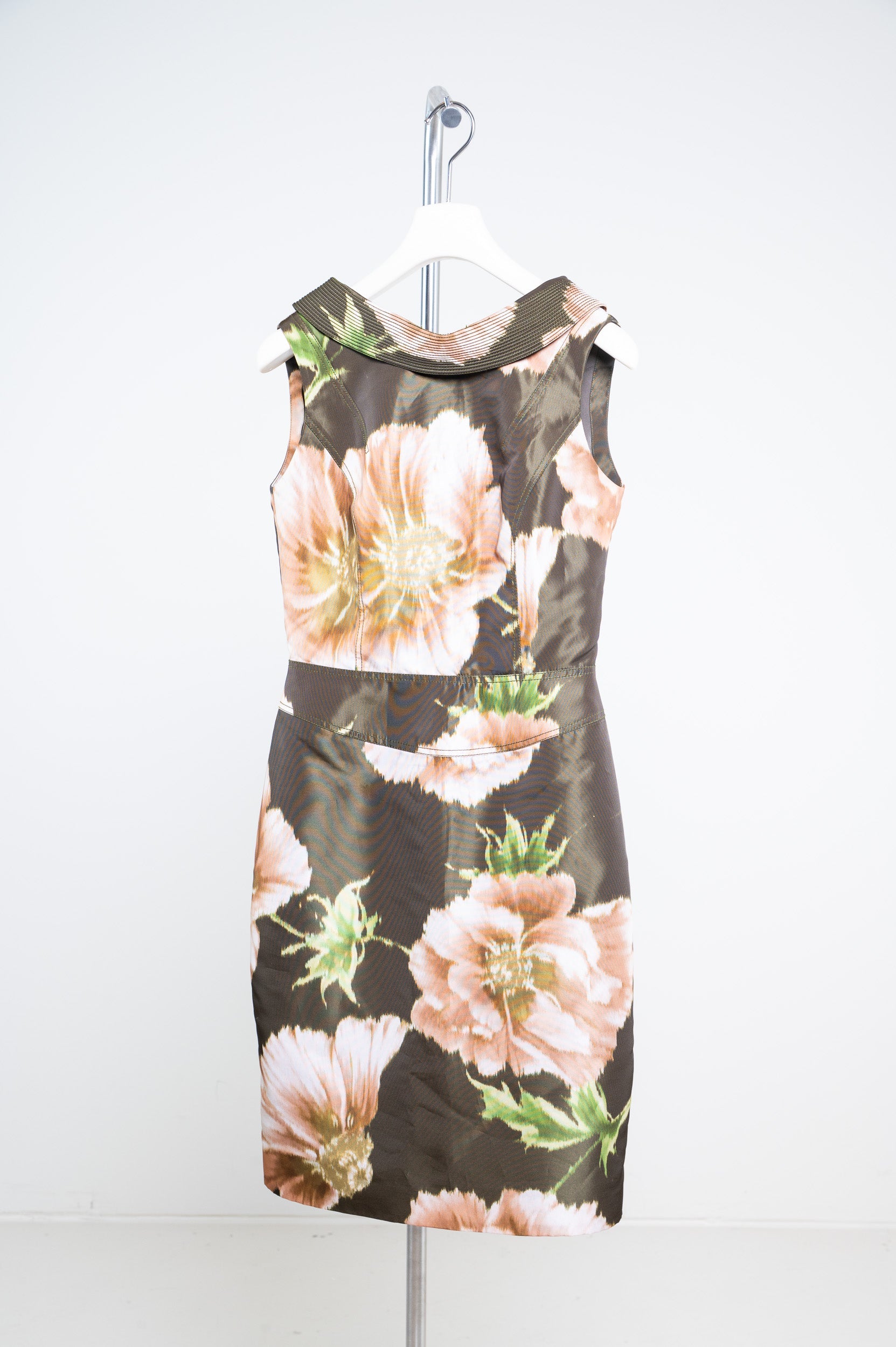 GREEN FLORAL FITTED DRESS