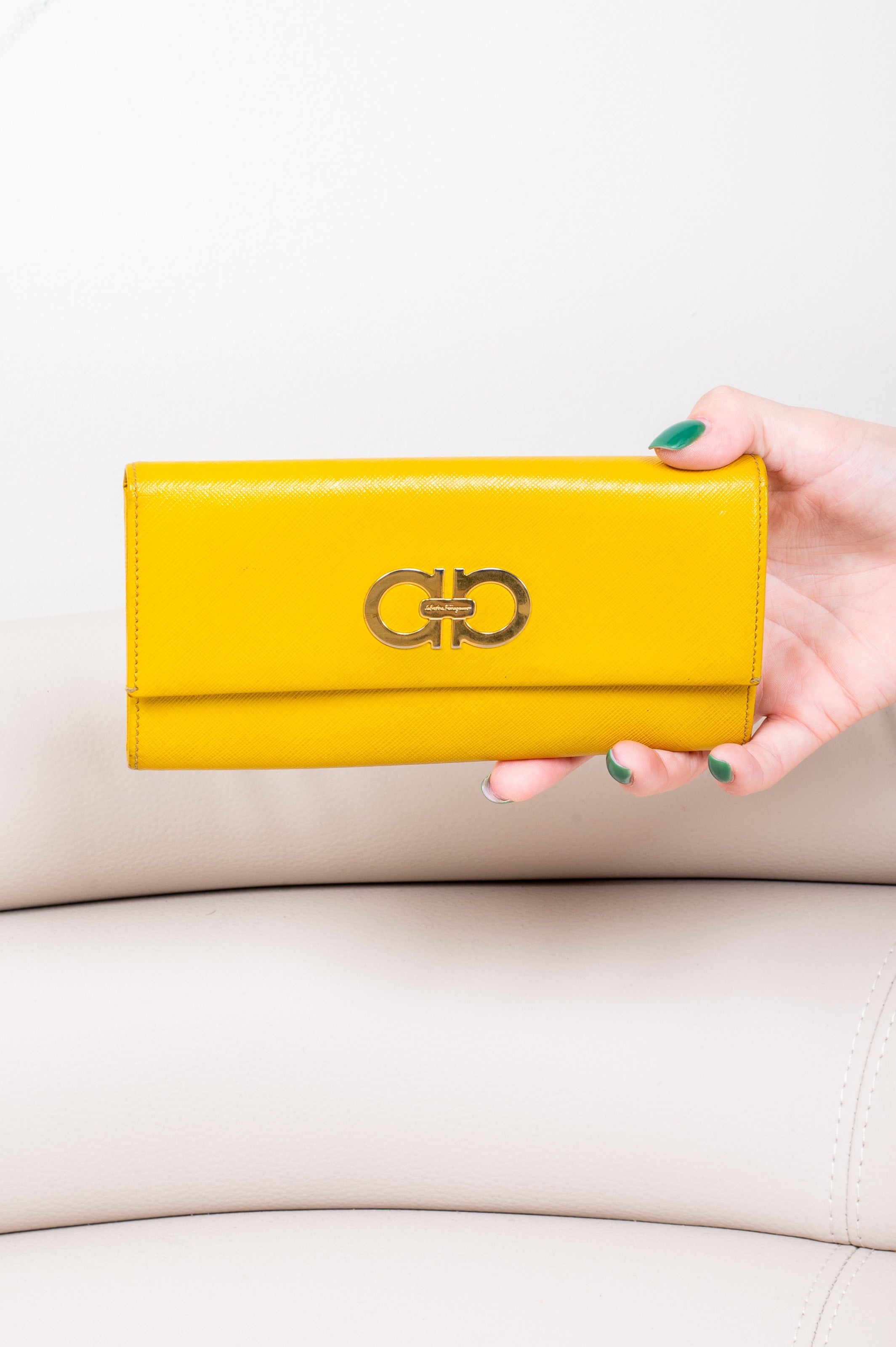 Mustard Logo Continental Wallet