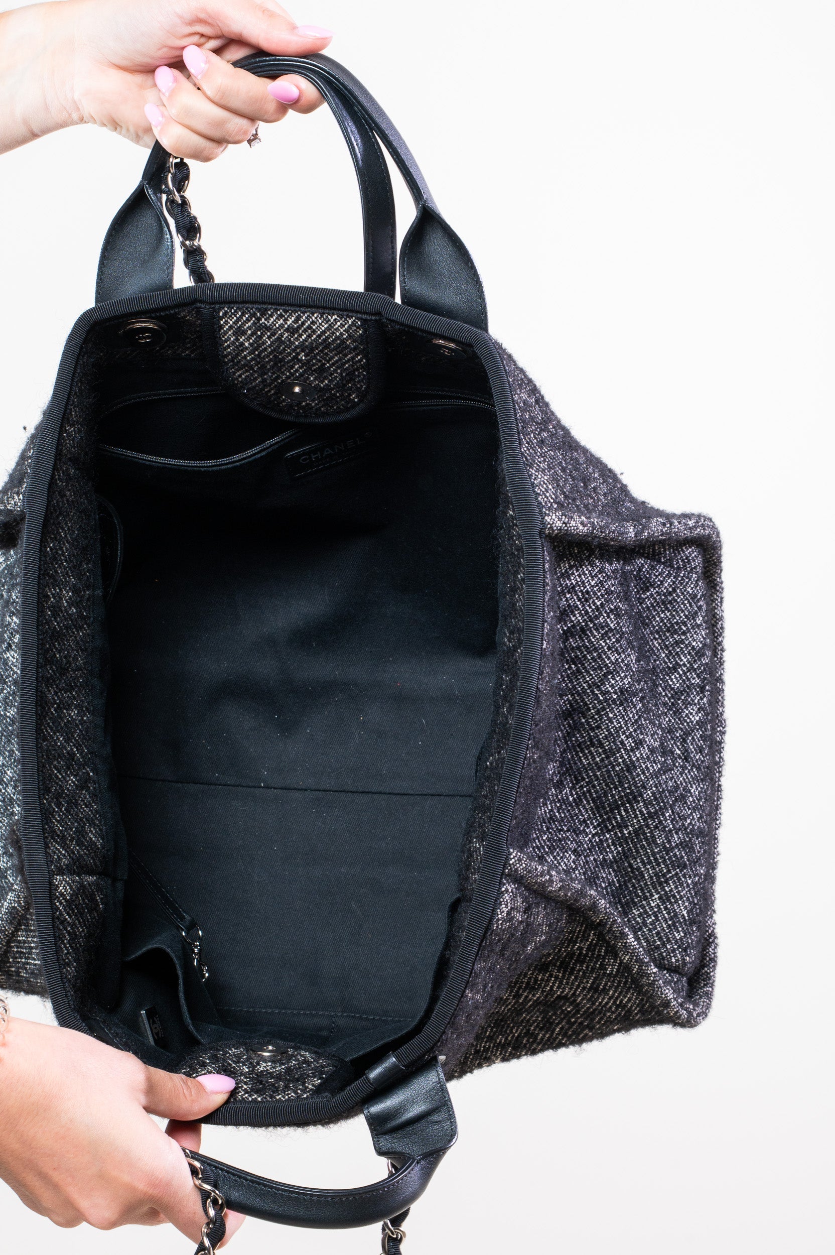 Deauville Black/White Wool Medium Chain Tote