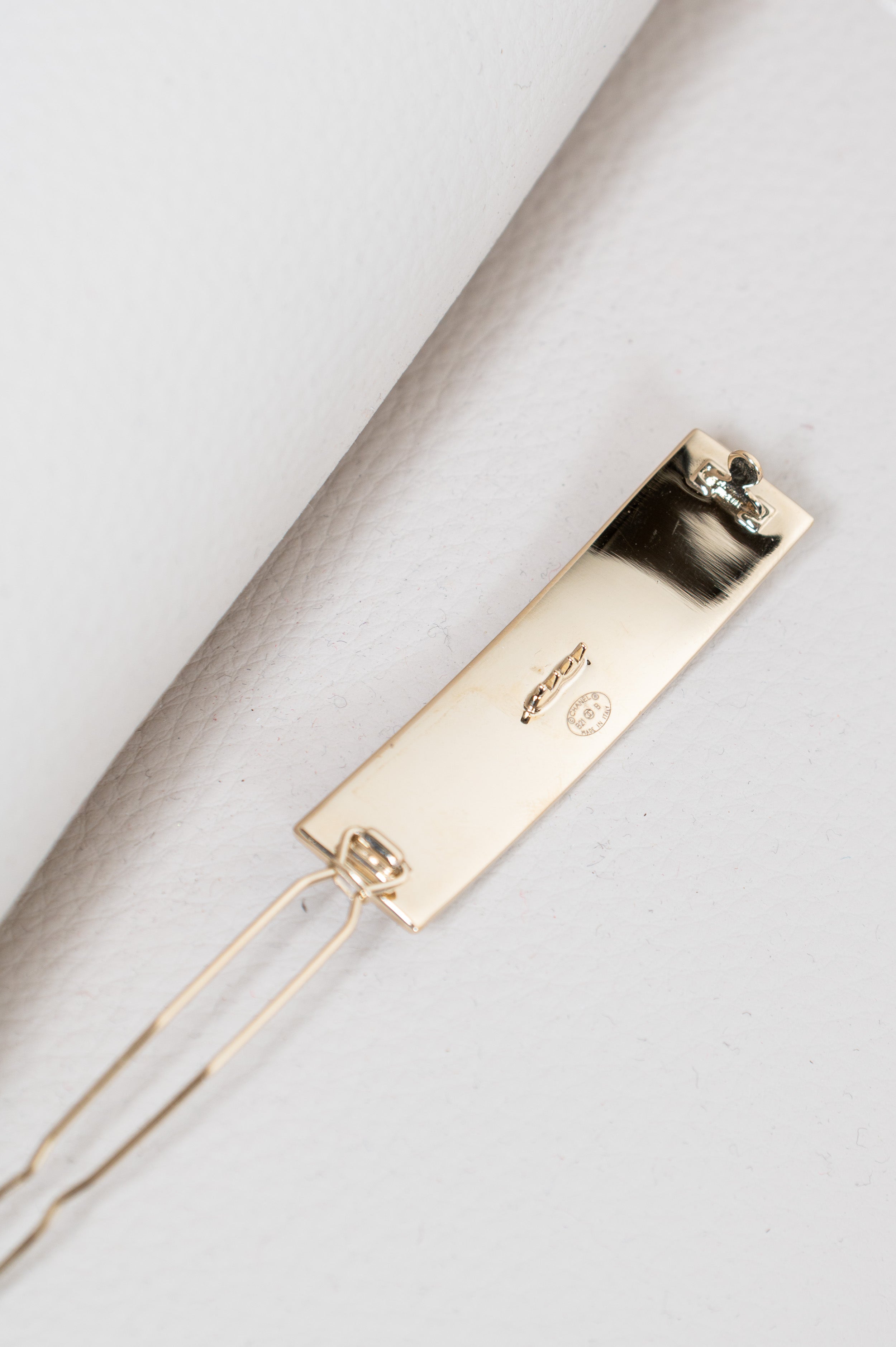 Gold Enamel Embossed Logo Hairclip