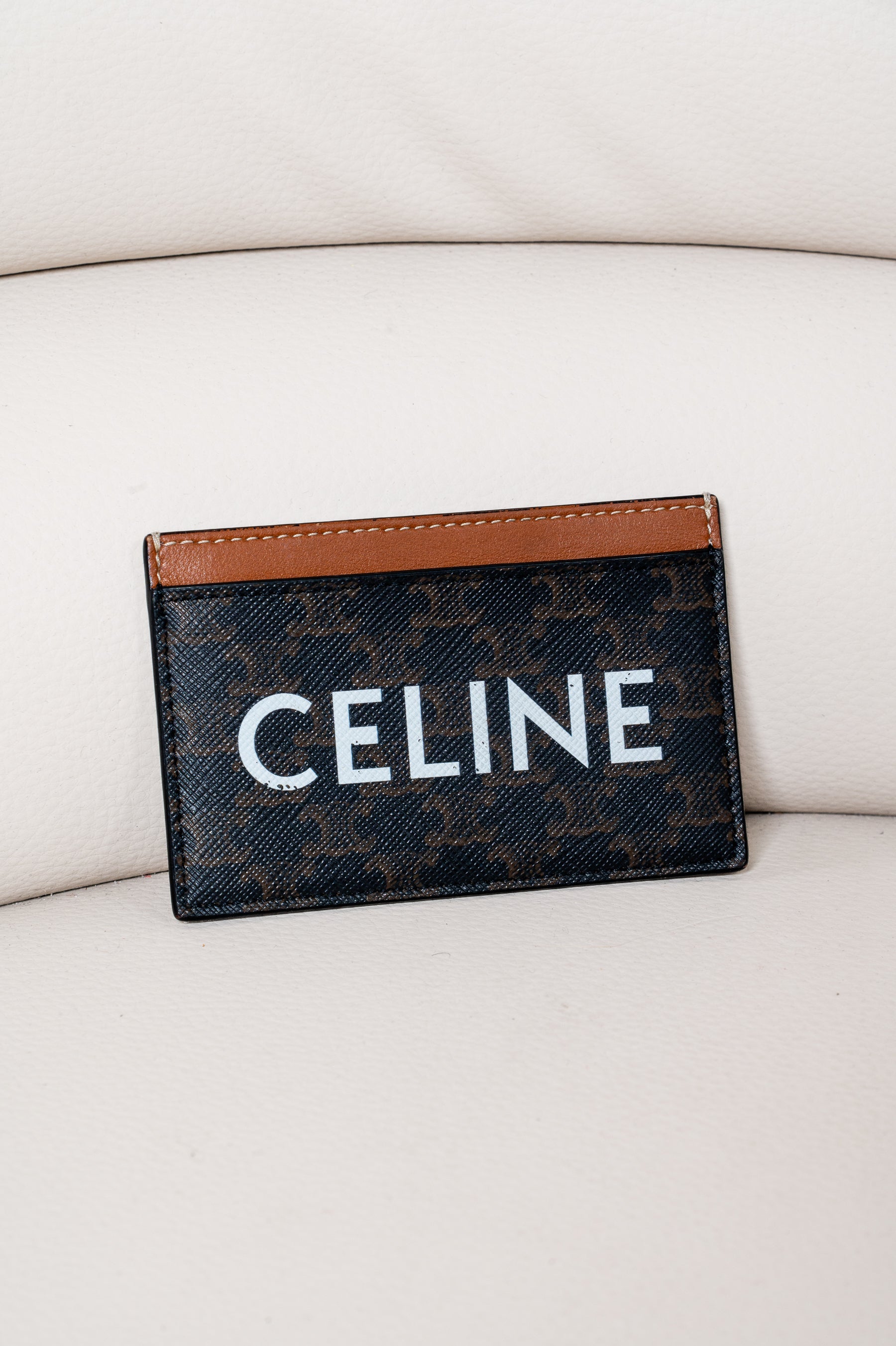 Monogram Triumph Card Holder