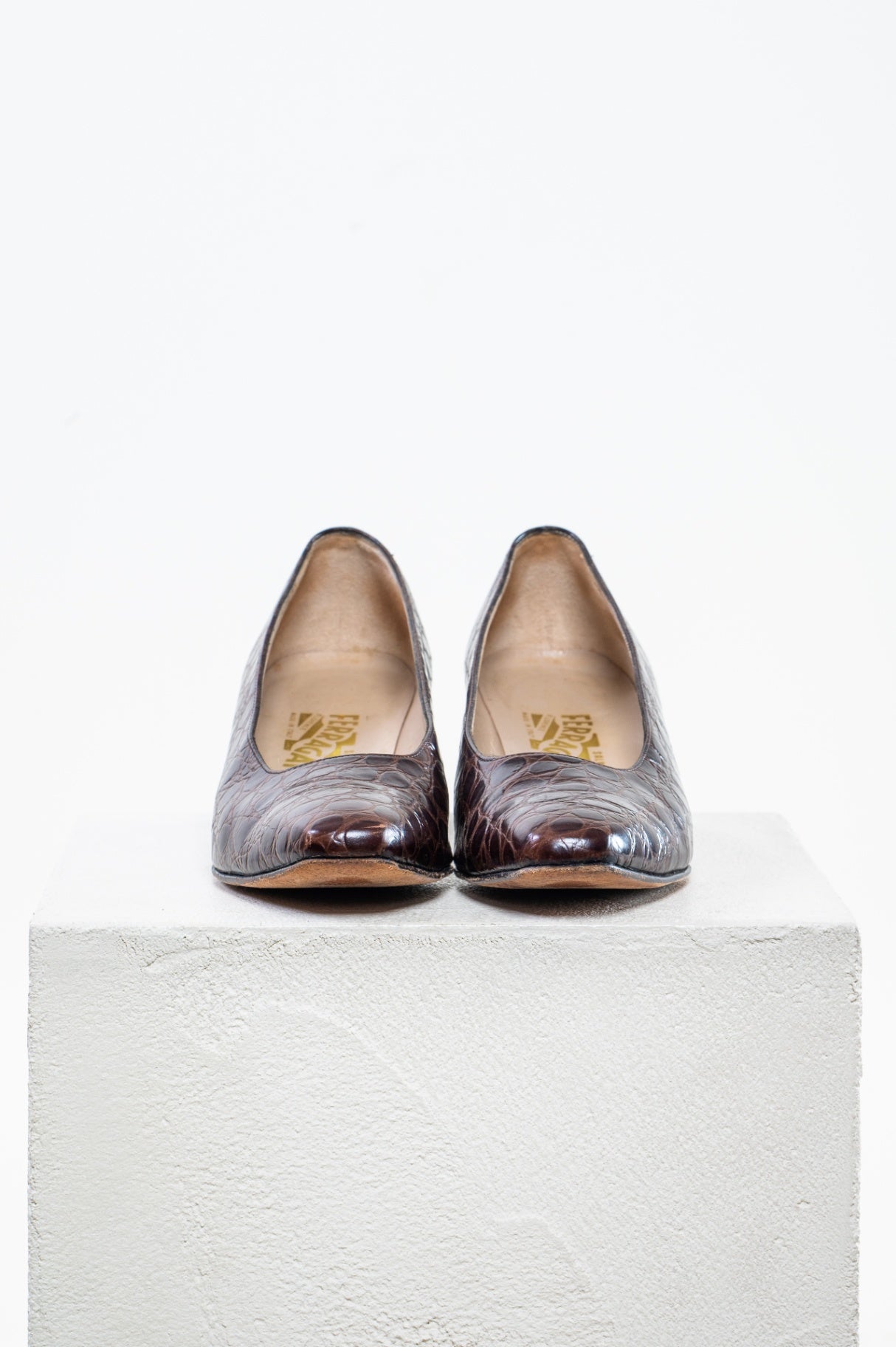 Vintage Brown Croc Embossed Kitten Heel