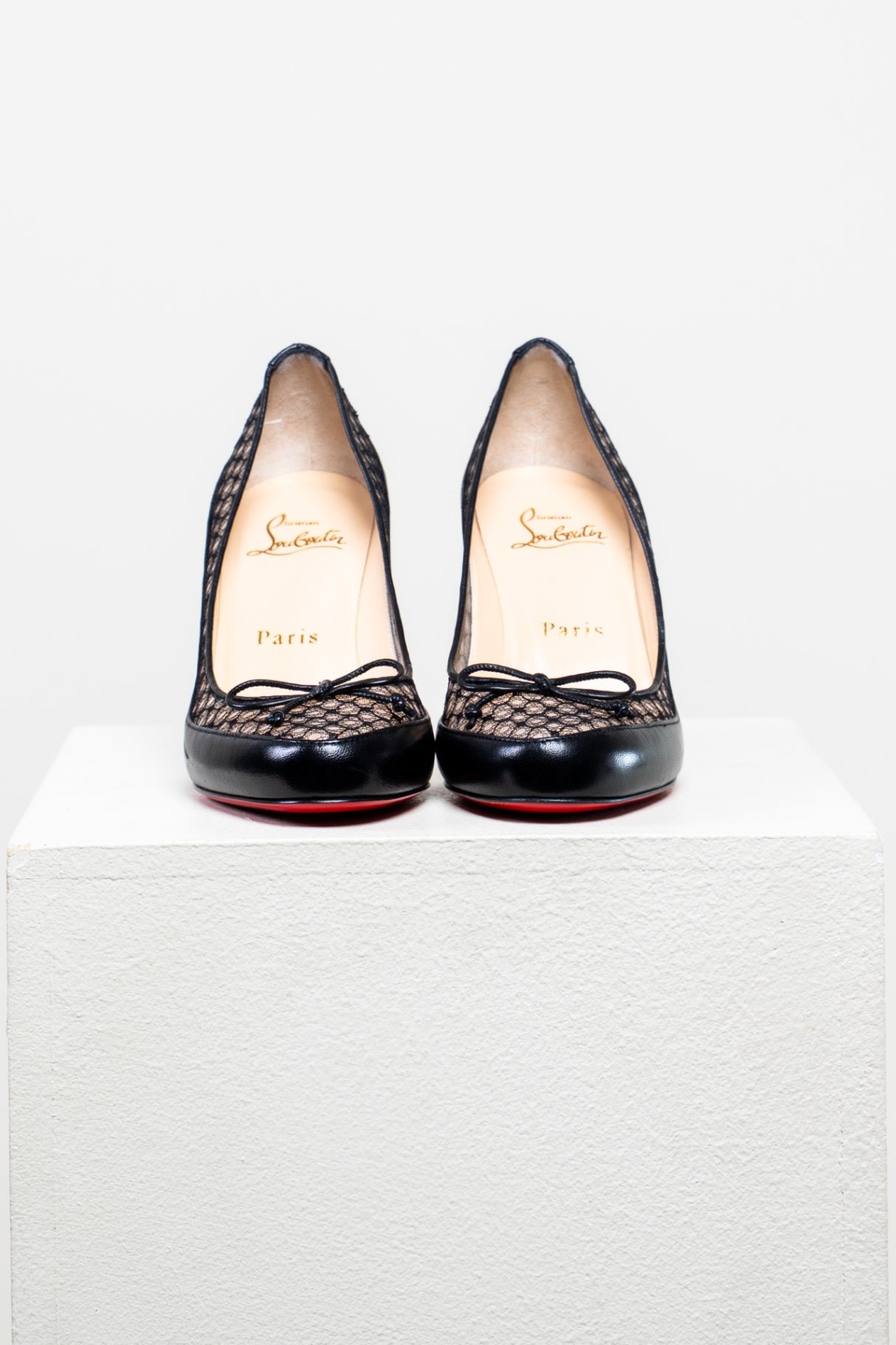 Black Ladylace Round-Toe High Heel chdup