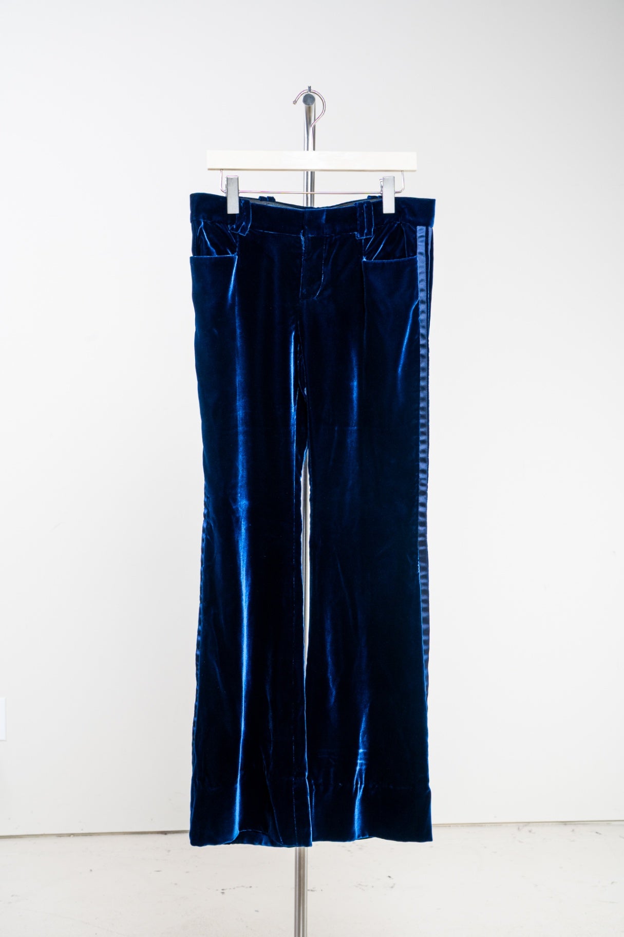 Blue Velvet Flare Dress Pant chdup