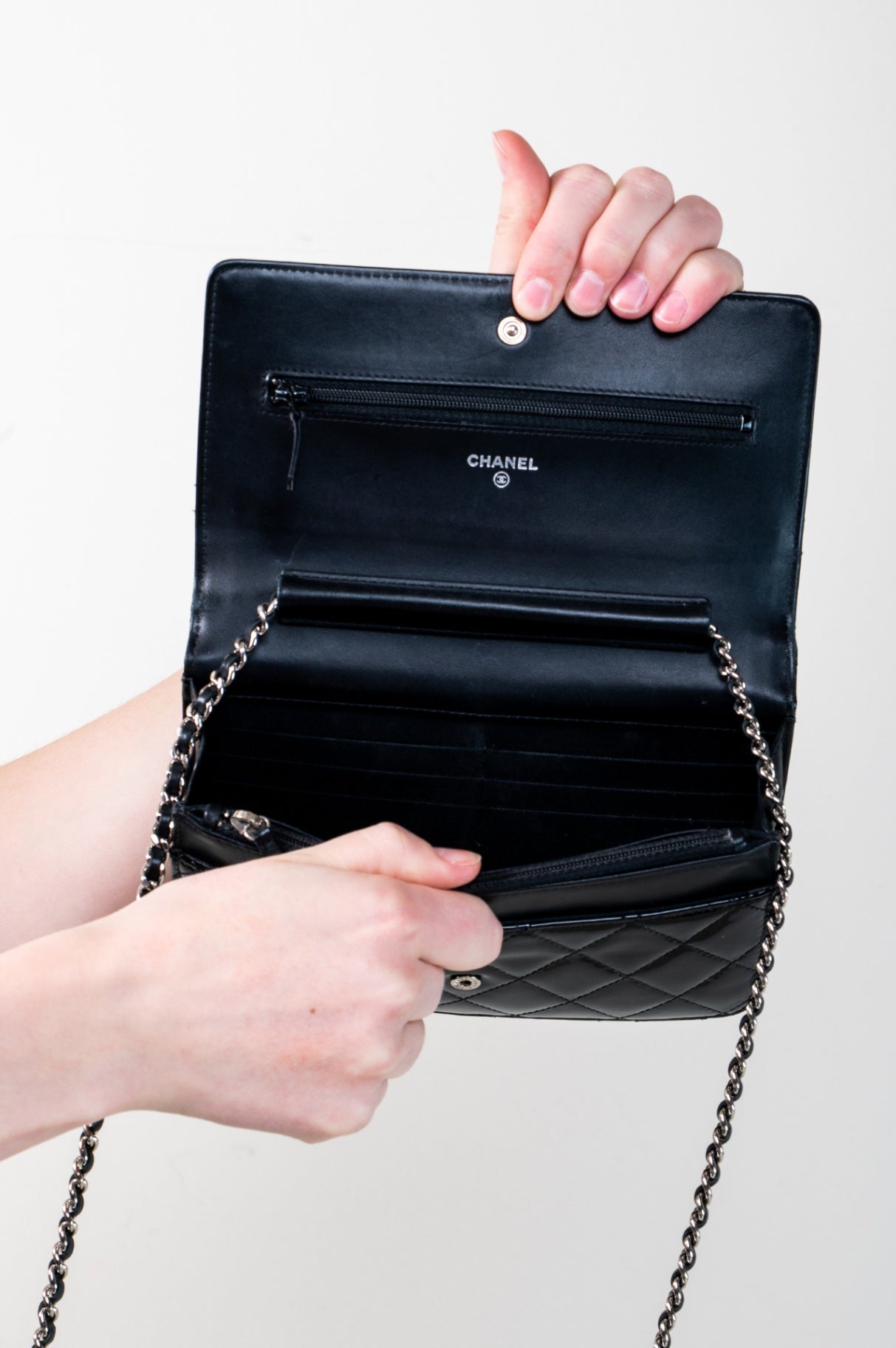 Patent Classic Wallet on Chain (WOC)