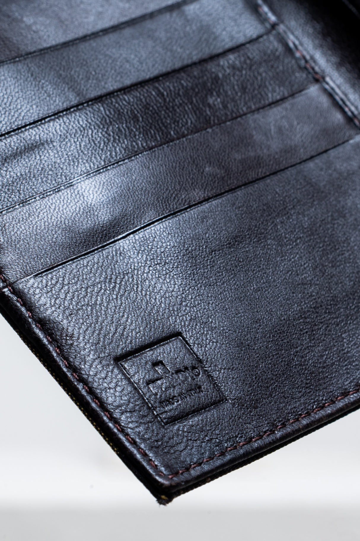 Accessory OS Brown and Black