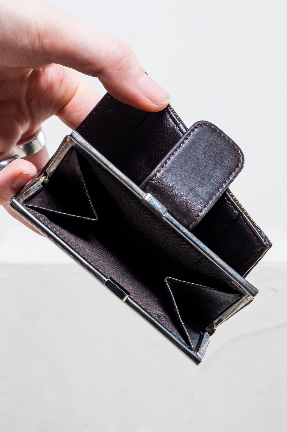 Accessory OS Brown and Black