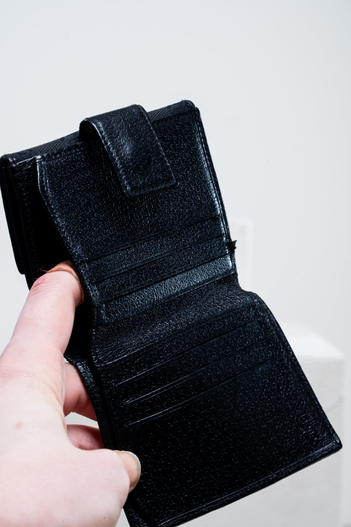 Vintage Black Canvas Bi-Fold Wallet