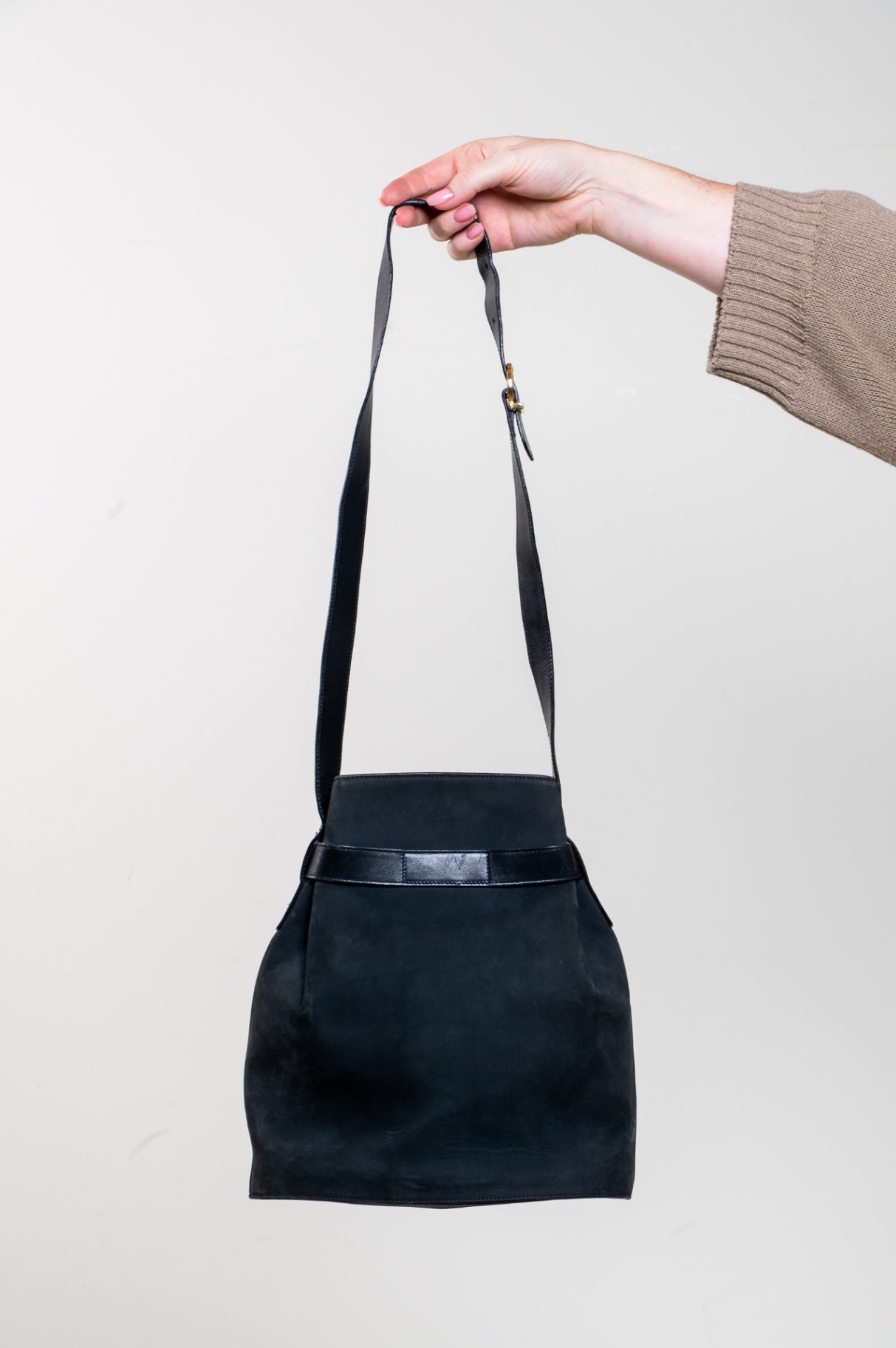 Vintage Navy Leather Gancino 
Shoulder bag