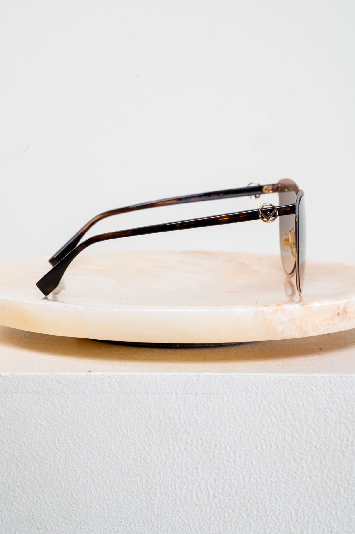 Brown Ombre Oversize Round Cat-Eye Sunglasses