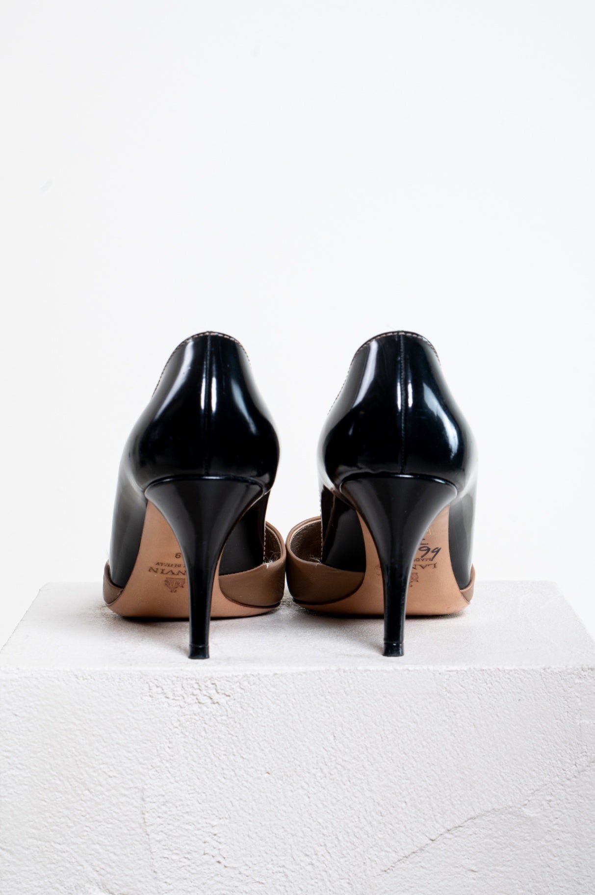 Beige & Black Mid-Heel Pump