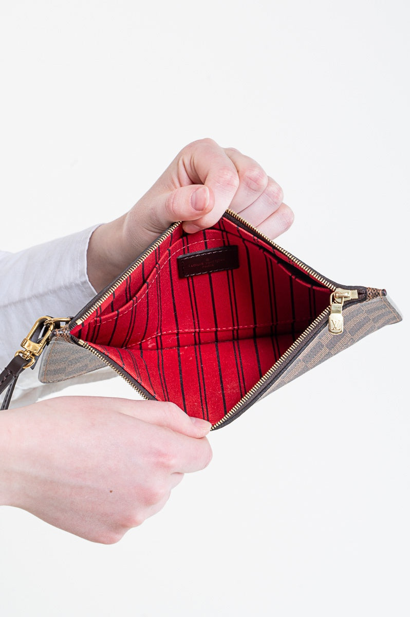 Damier Ebene Neverfull Pochette