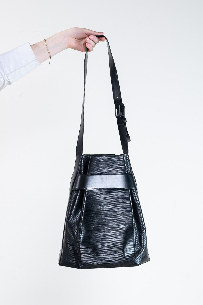 Black Epi Sac D'epaule GM Bucket Bag