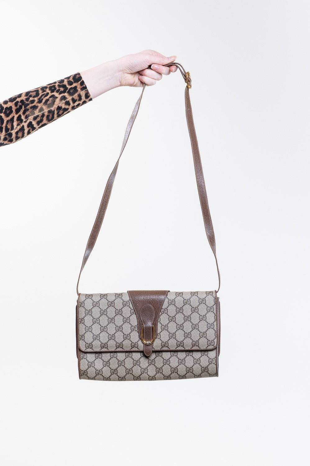 Vintage GG Monogram Supreme Crossbody Bag