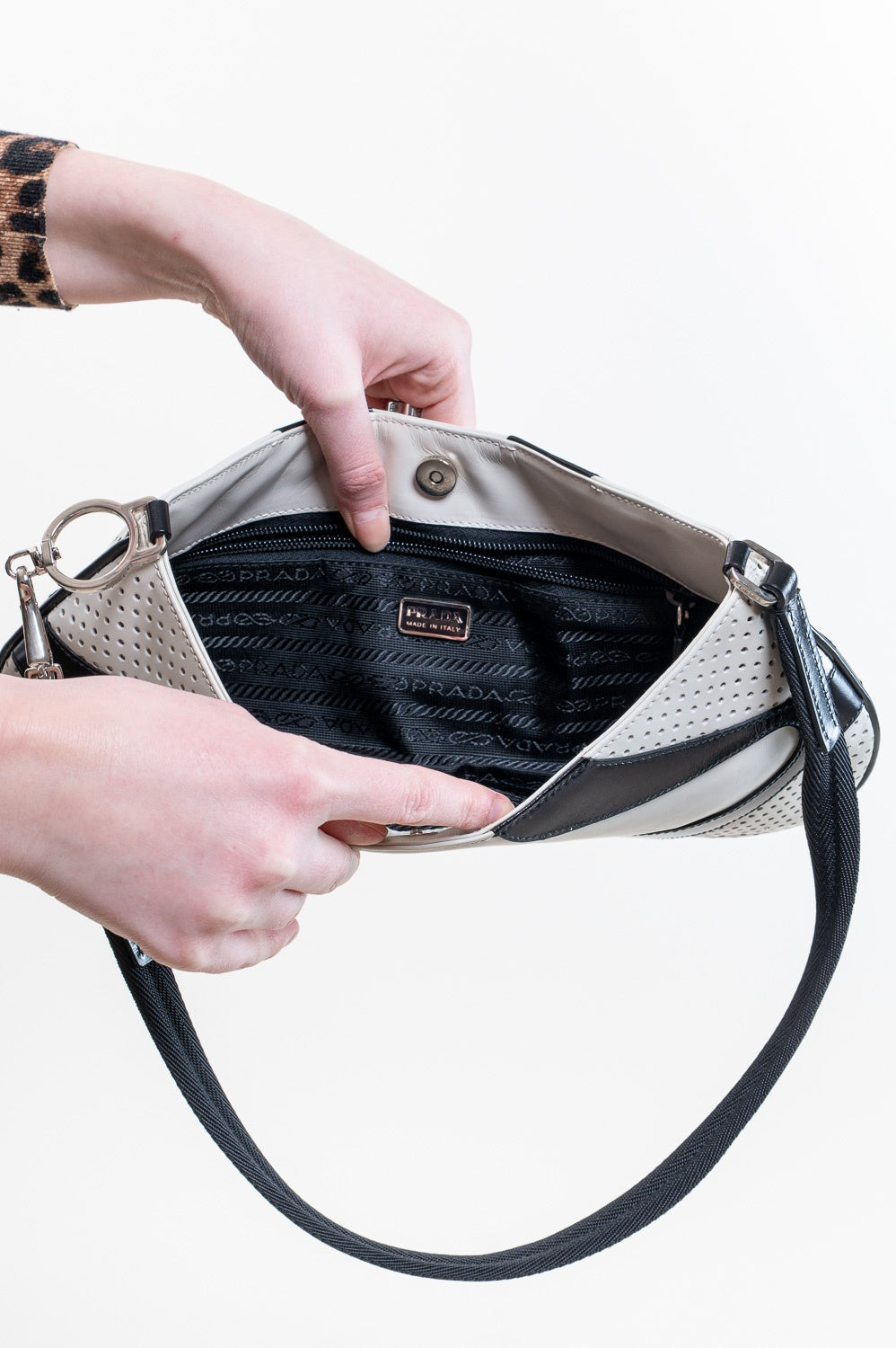 Vintage 2000 Ivory/Black Vitello Drive Shoulder Bag