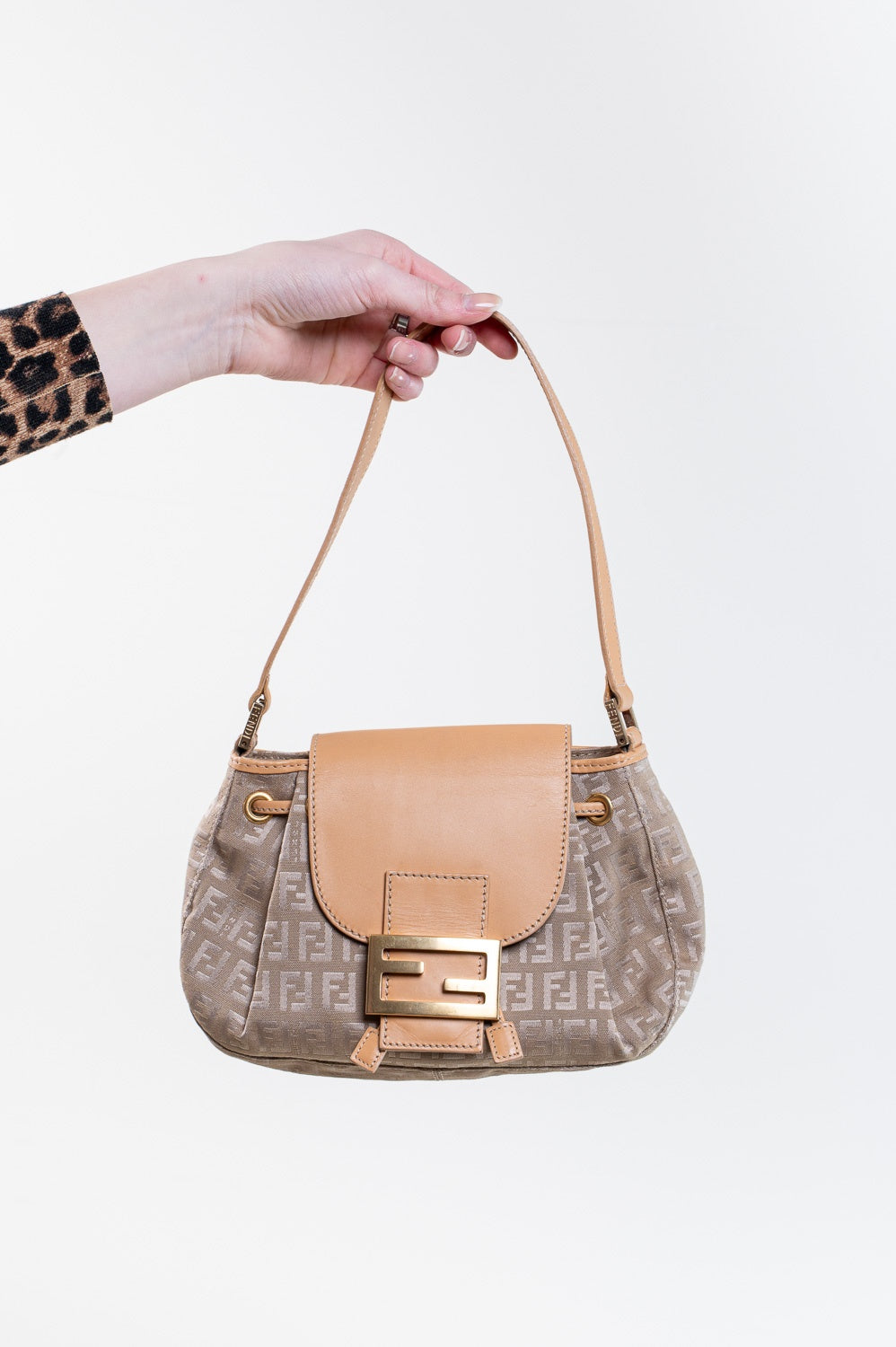 Vintage Tan Logo Shoulder Drawstring Bag