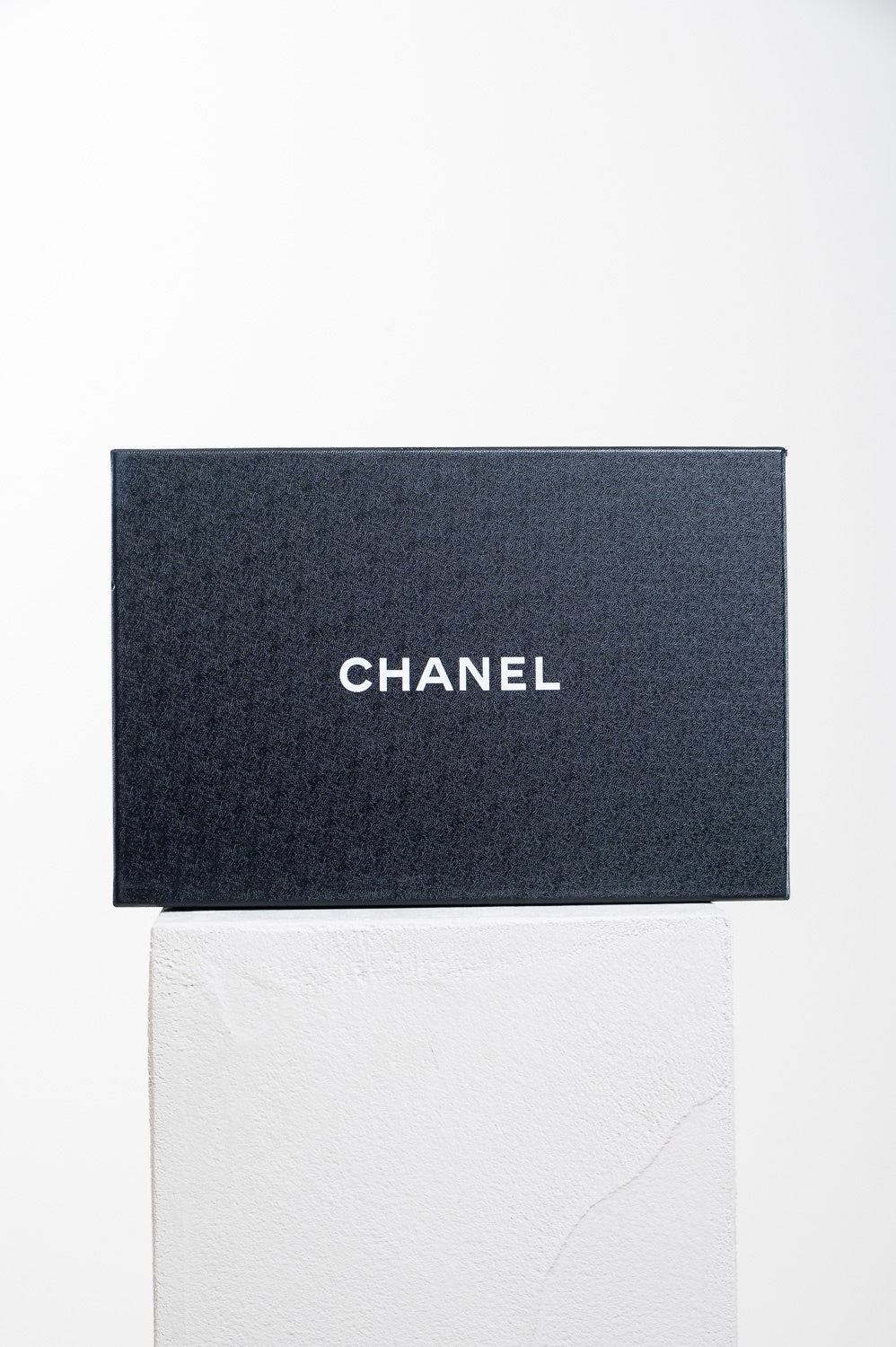 Charcoal Cap Toe Mule w/ Pearl Heel