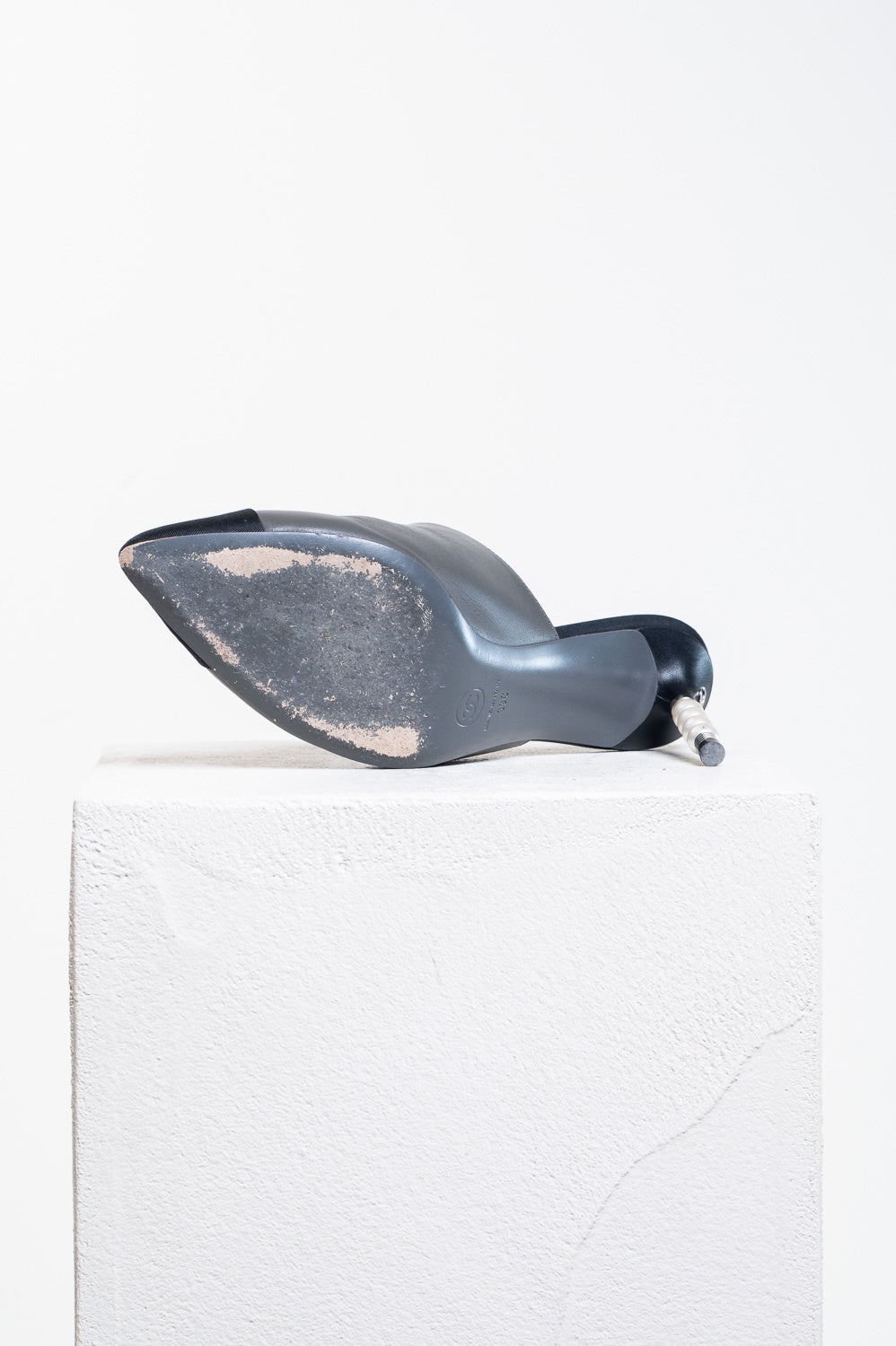 Charcoal Cap Toe Mule w/ Pearl Heel