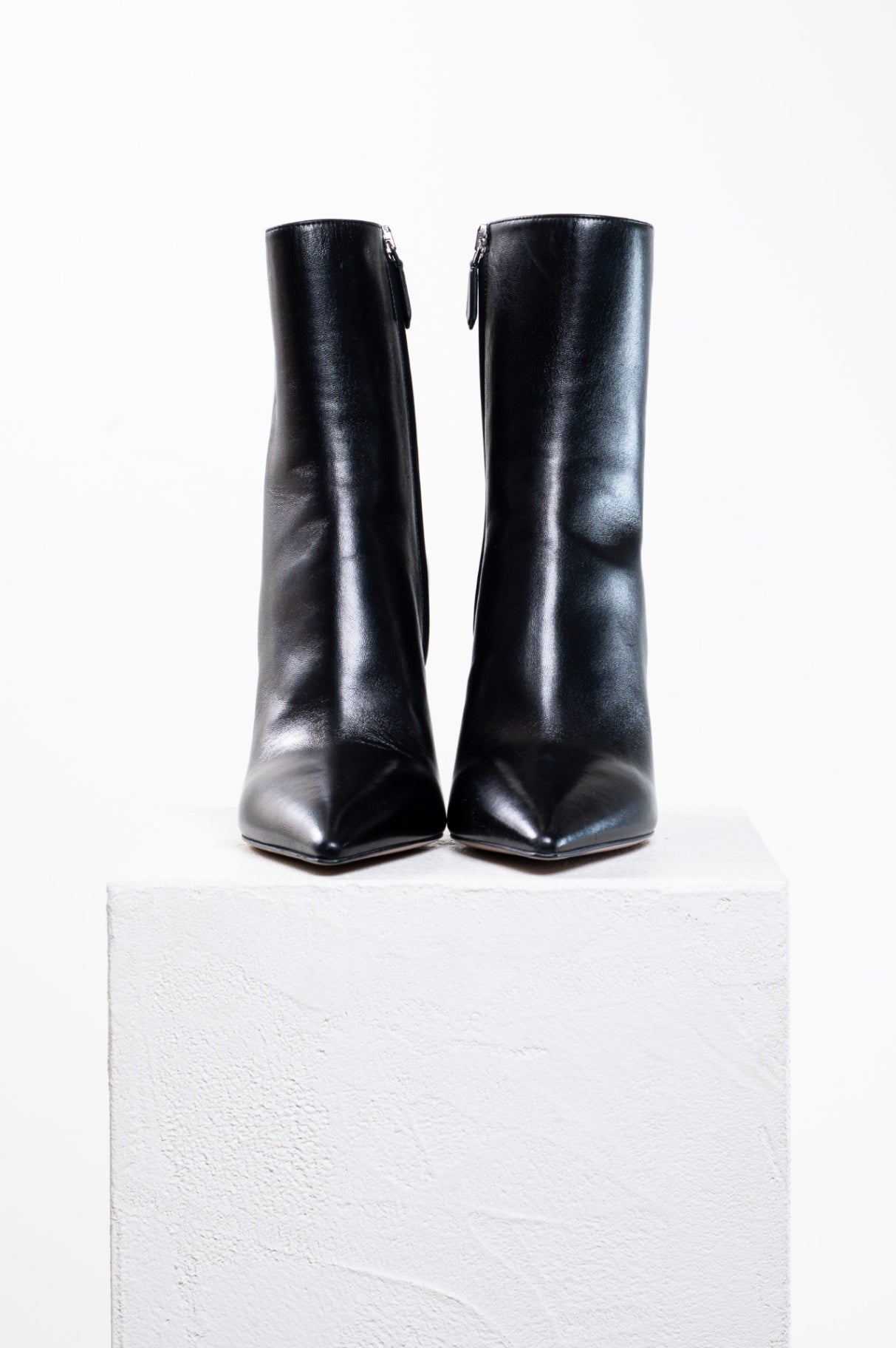 Black Leather Heeled Plaque Boots
