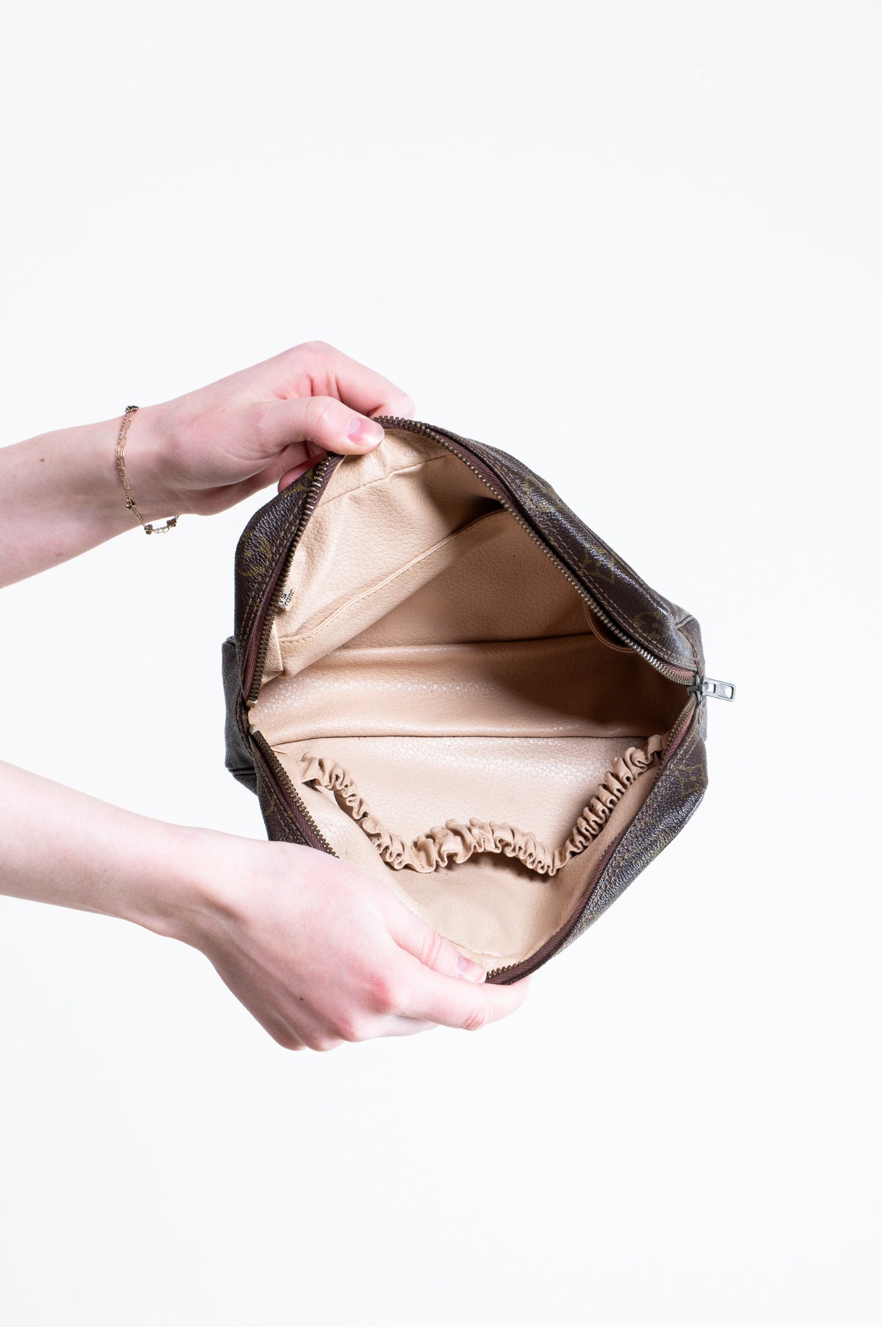 Vintage Monogram Trousse Toilette 23 Pouch