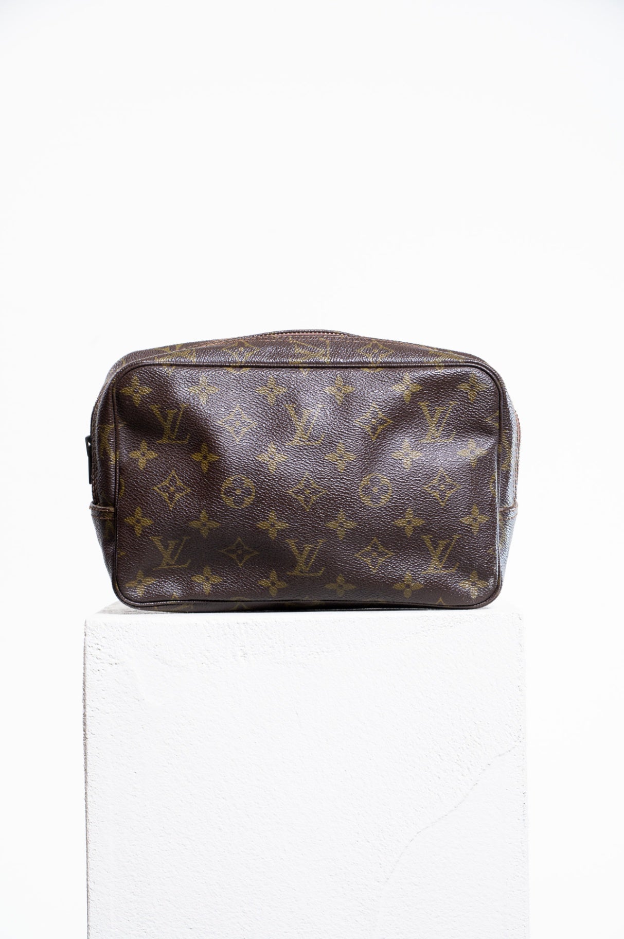 Vintage Monogram Trousse Toilette 23 Pouch