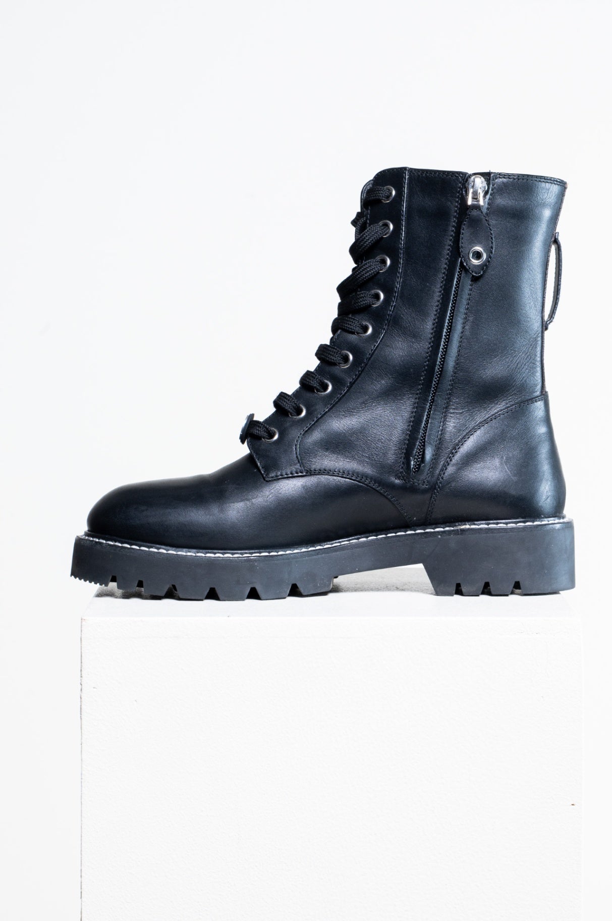 Black Territory Flat Ranger Boots