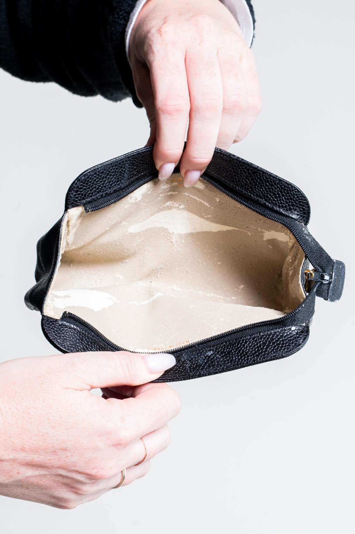 Black Vintage Caviar CC Small Pouch