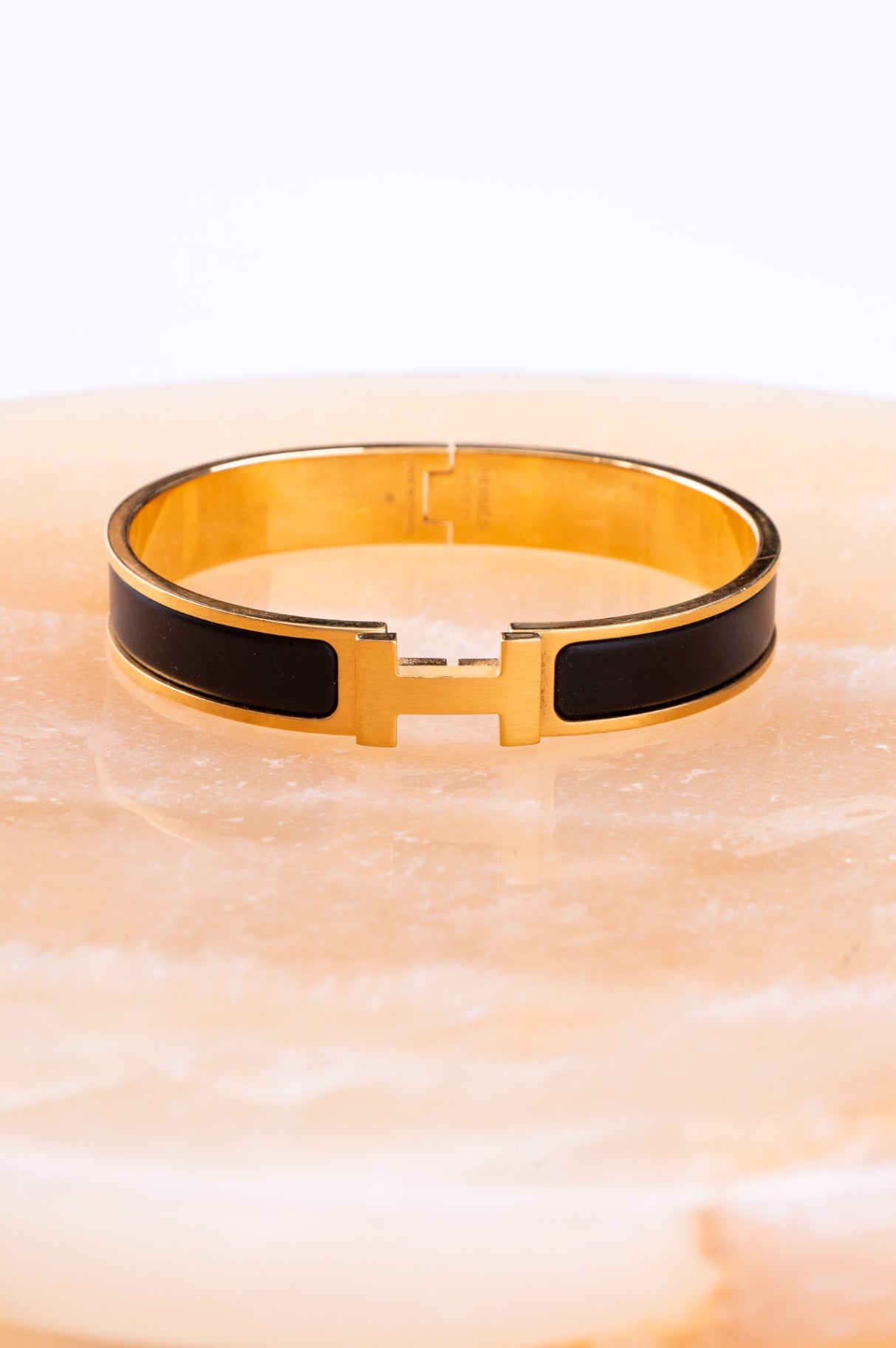 Black & Brushed Gold Clic HH Bracelet