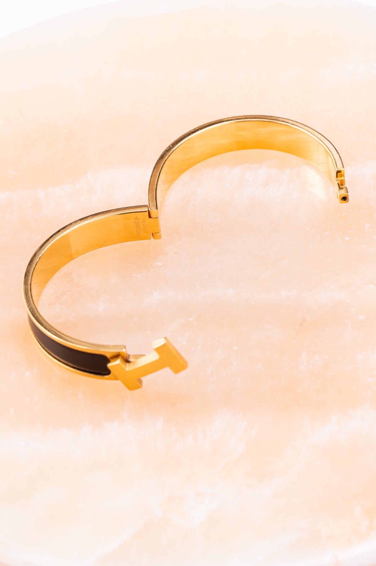 Black & Brushed Gold Clic HH Bracelet