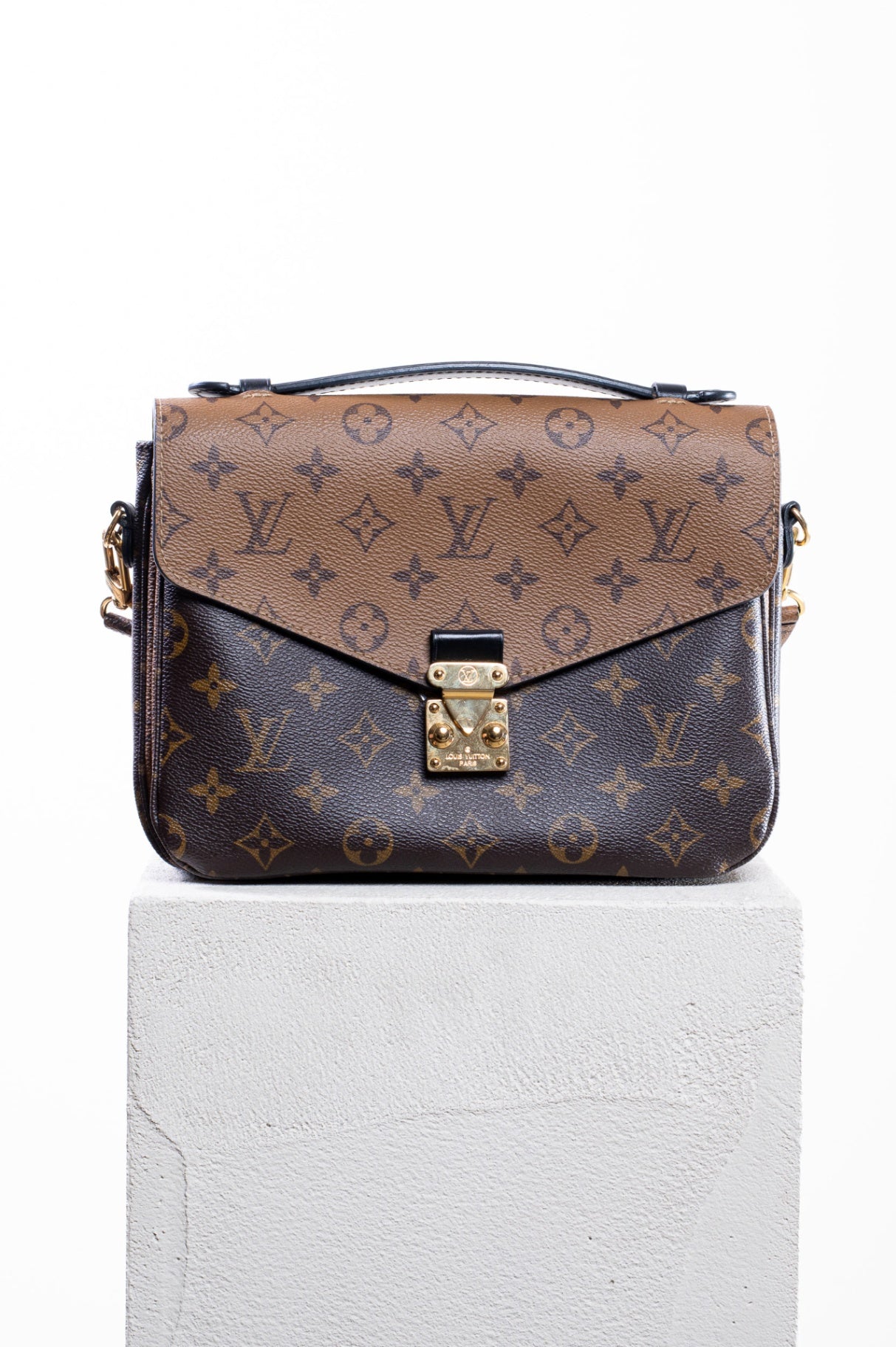 Brown Pochette Metis Reverse Monogram Bag