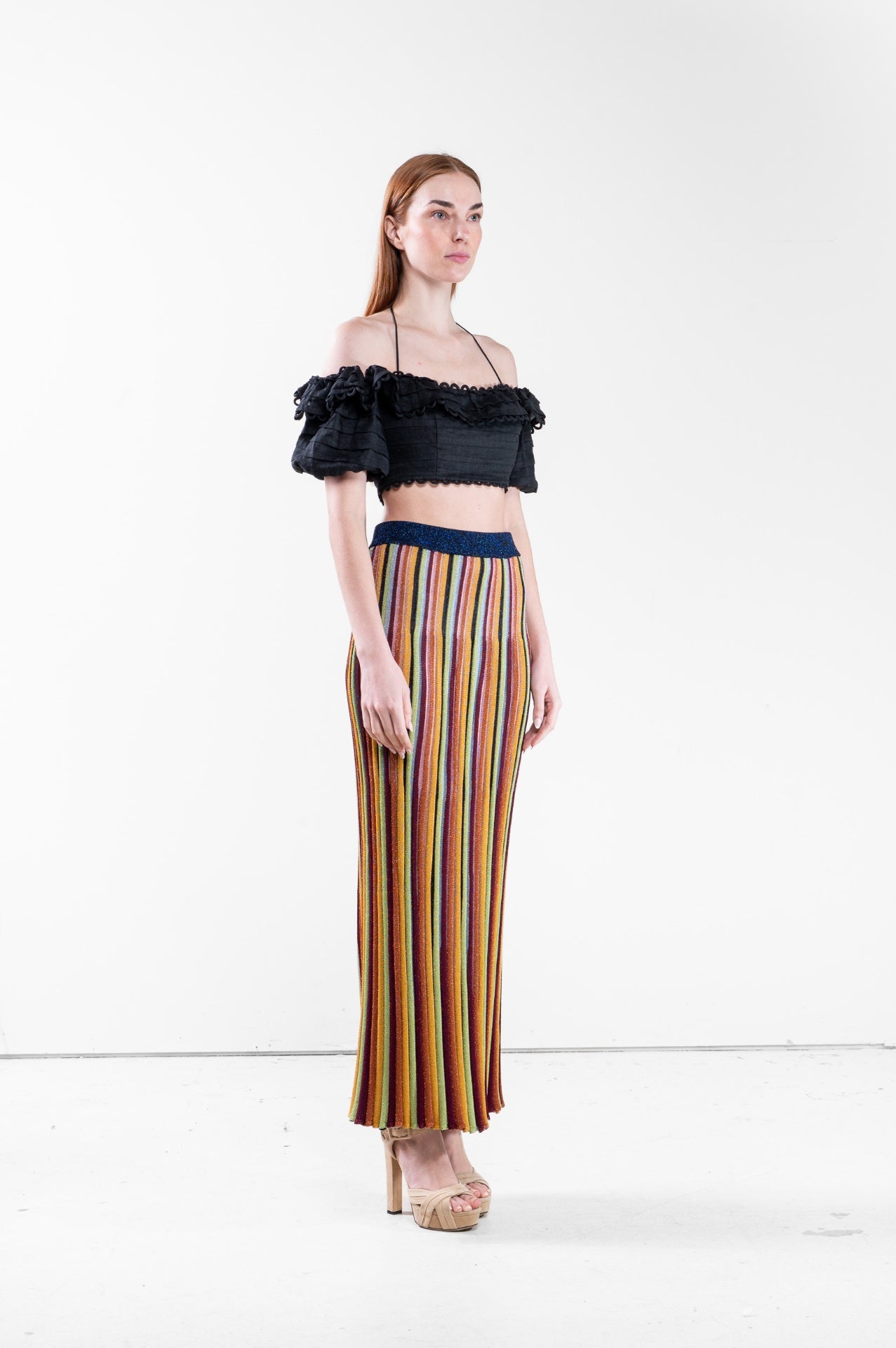 Black Off-the-shoulder Cropped Top