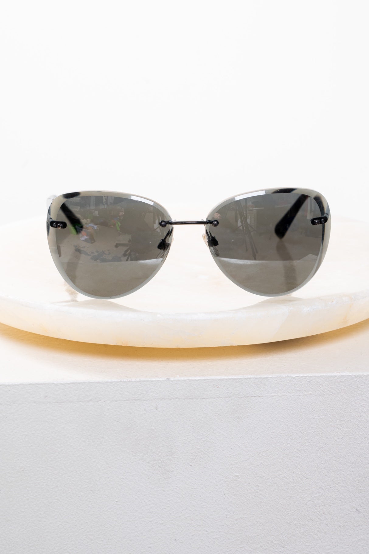 Black Pilot Rimless Aviator