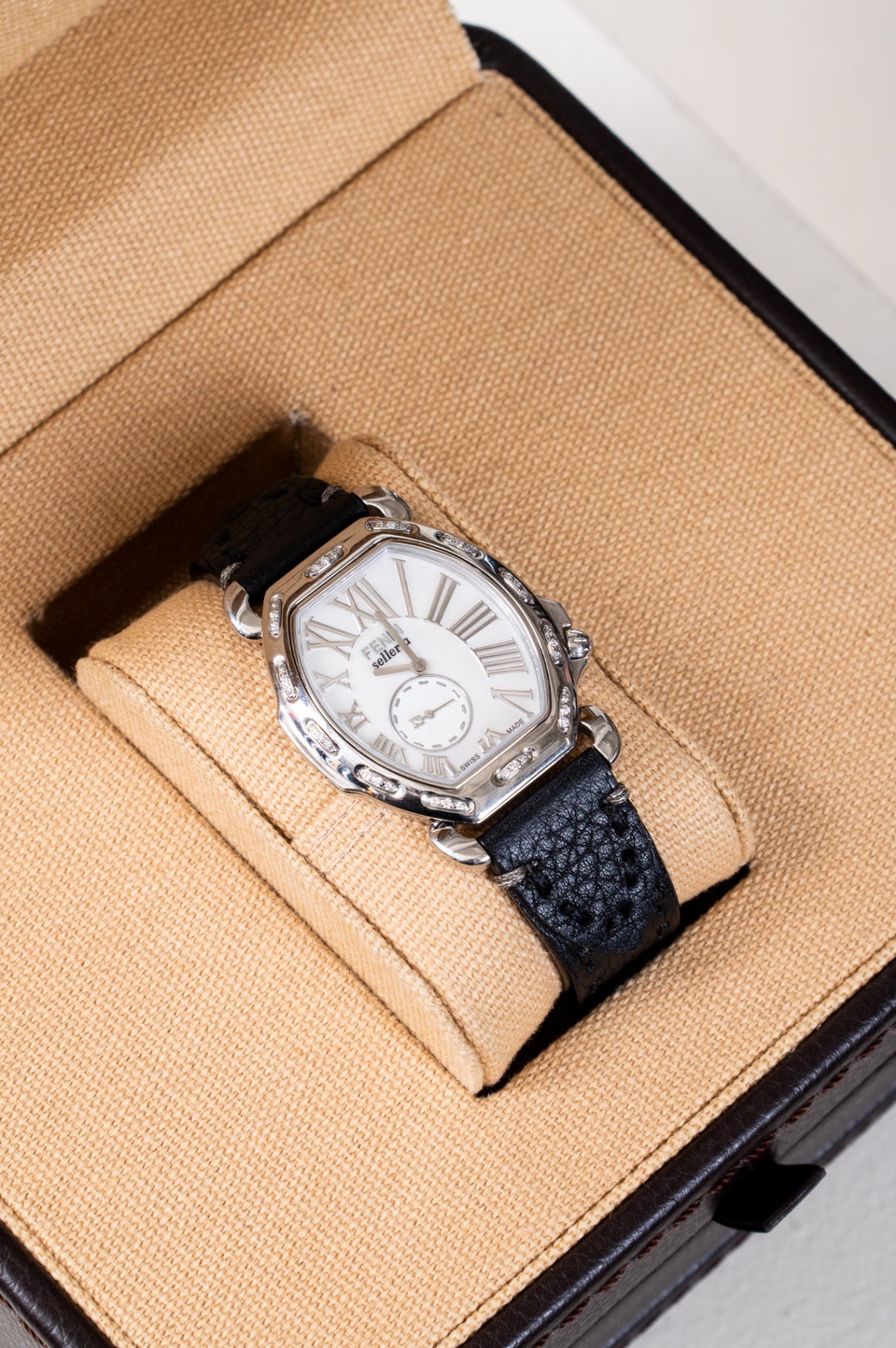 Pearl Face Selleria Watch