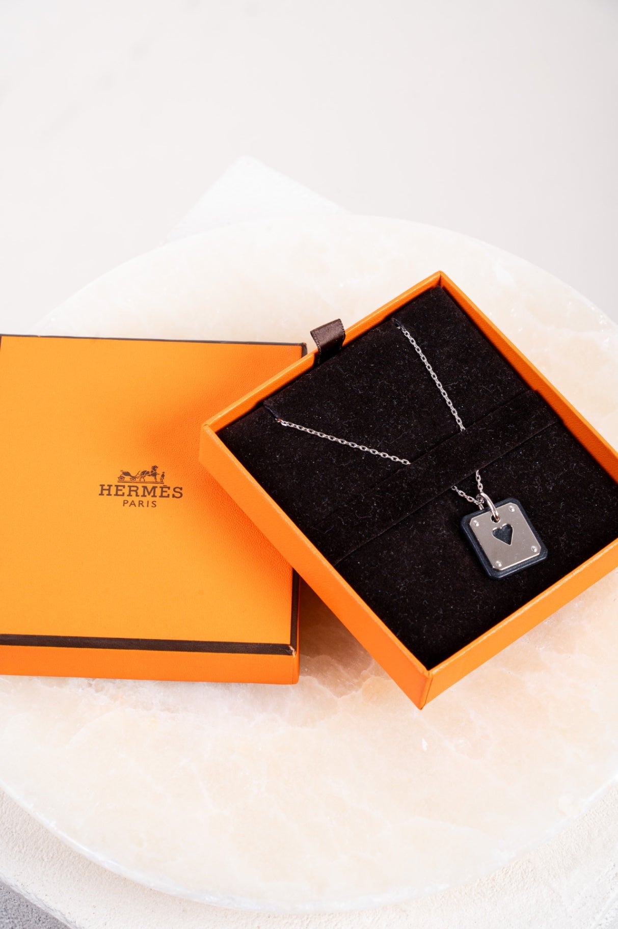 Silver Camel As de Coeur pendant necklace